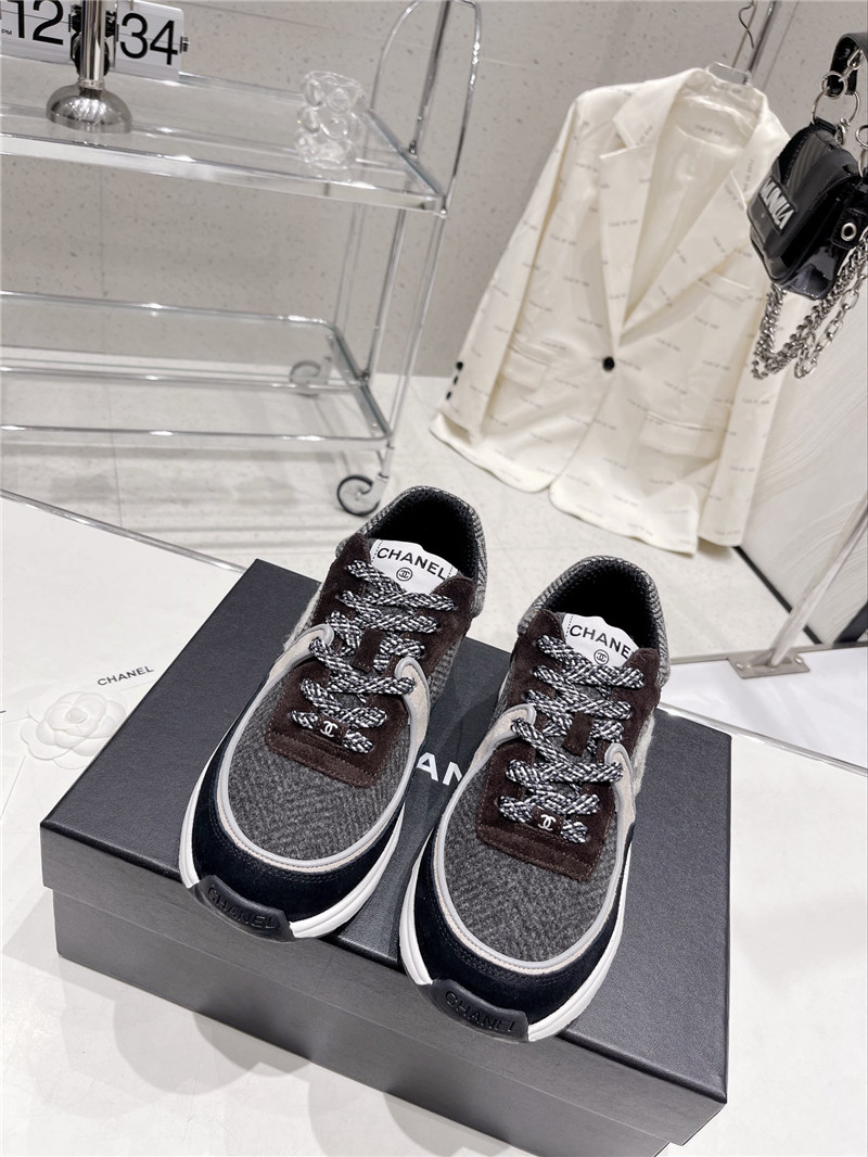 Best Replica chanel logo casual sneakers womens - Colareps