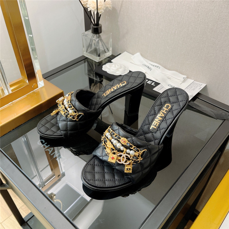 Best Replica chanel pendant pearl chain high heel slippers - Colareps