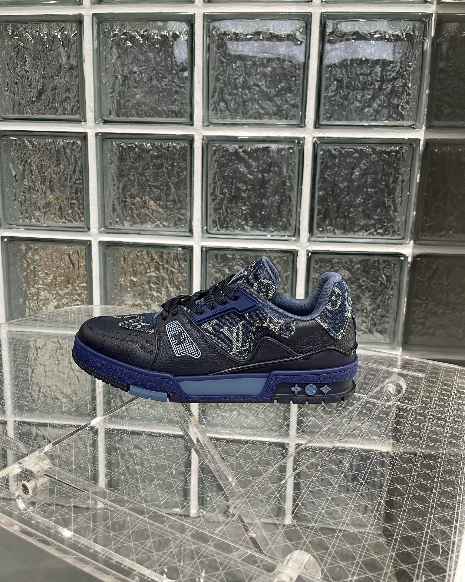 Best Replica Louis Vuitton Trainer Sneaker - Colareps
