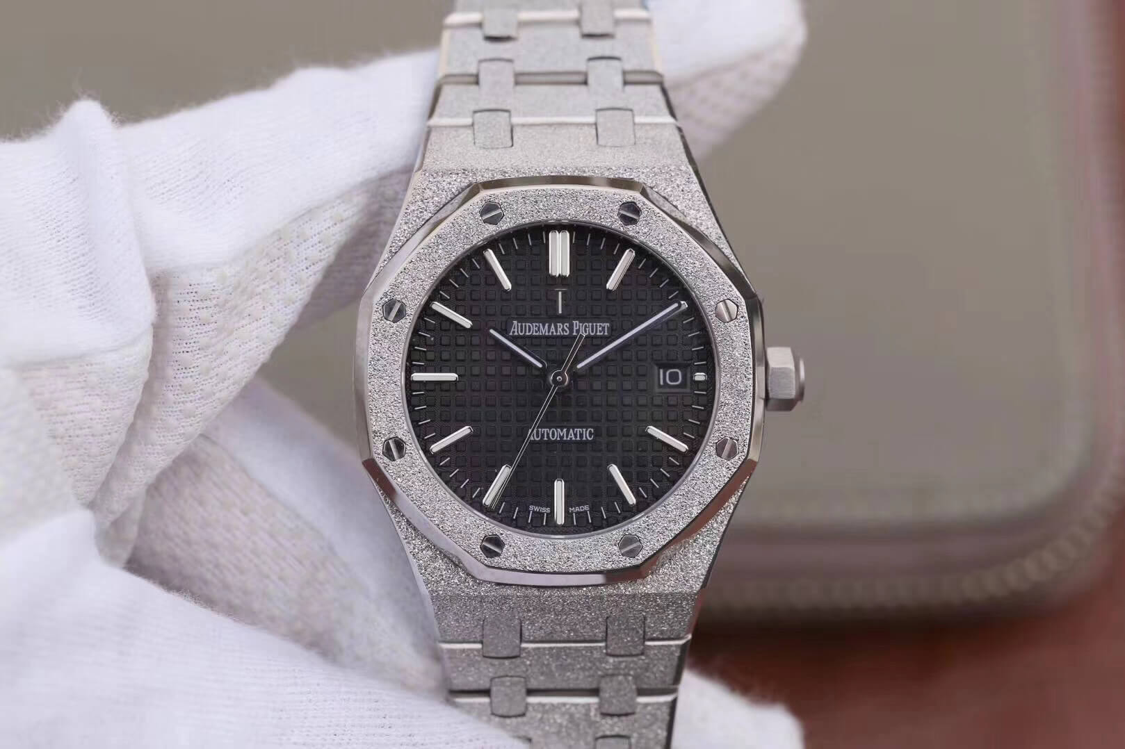 Best Replica Replica Audemars Piguet Royal Oak 15454BC.GG.1259BC.01 1:1 Best Edition JH Factory Black Dial - Colareps