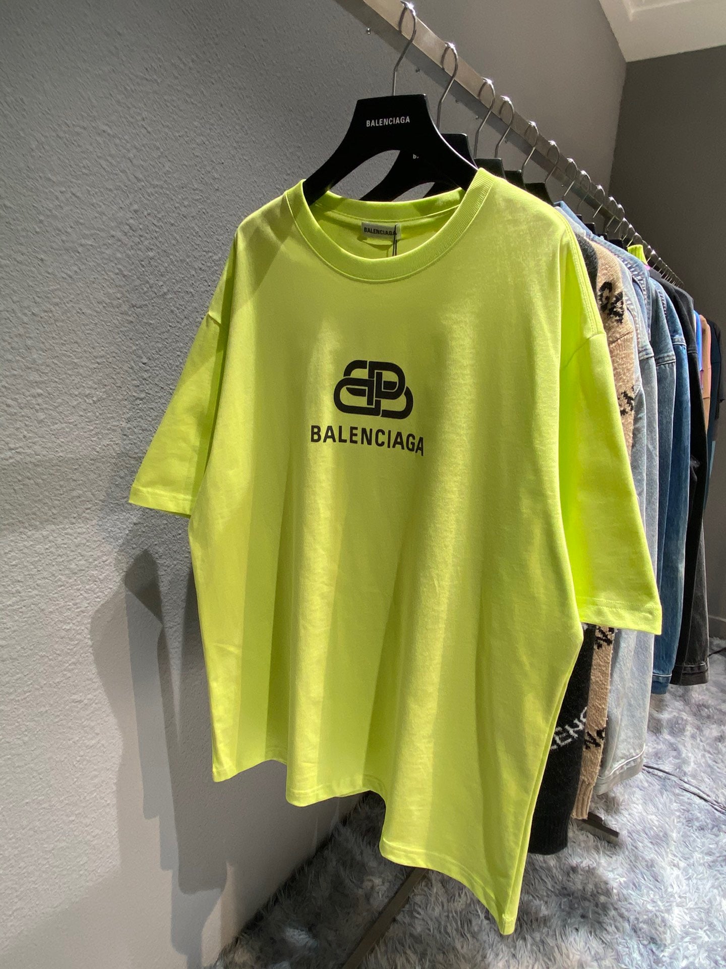 Best Replica Balenciaga T-shirt - Colareps