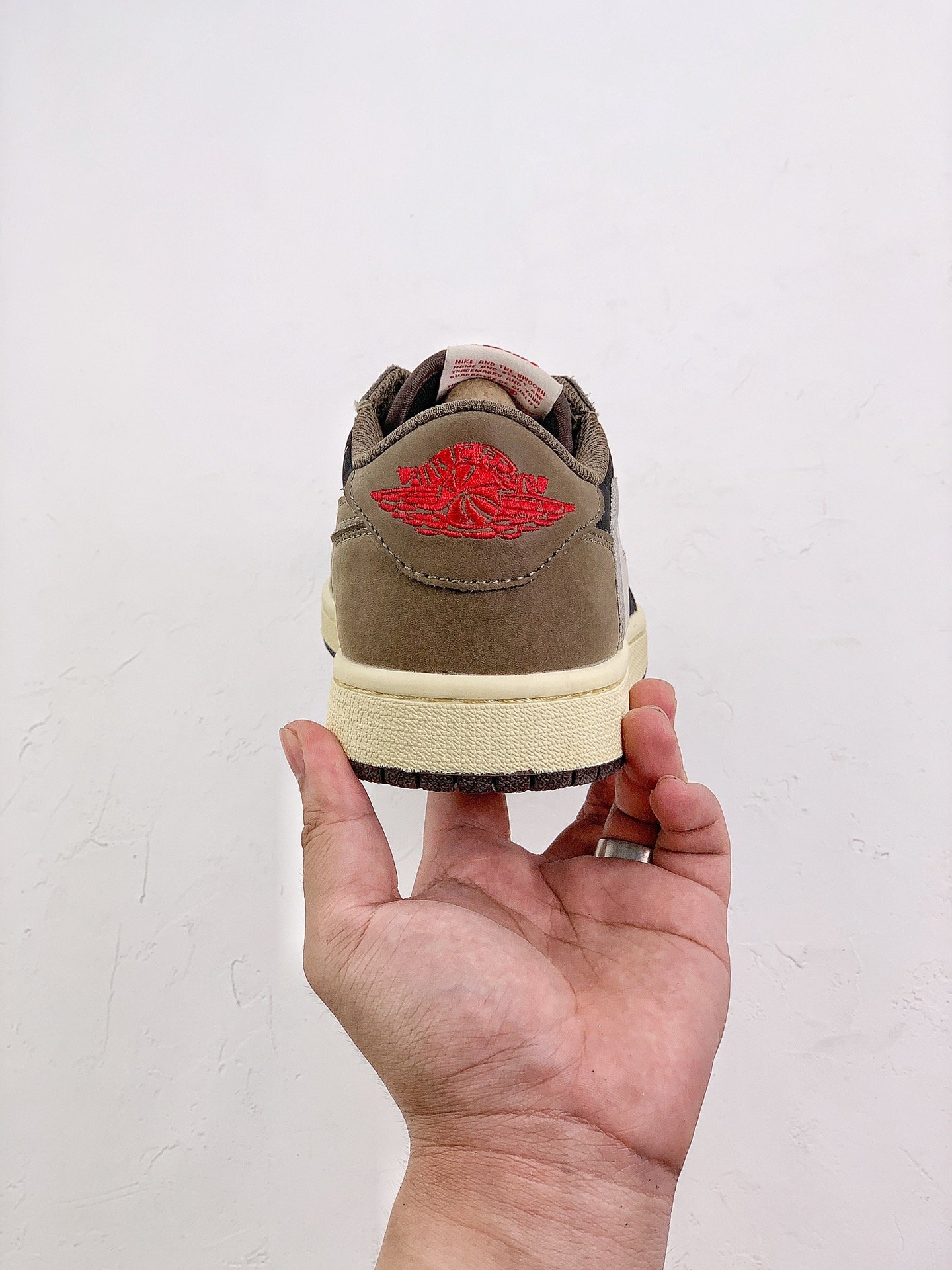 Best Replica Travis Scott X Air Jordan 1 Low Mocha Extended Size - Colareps