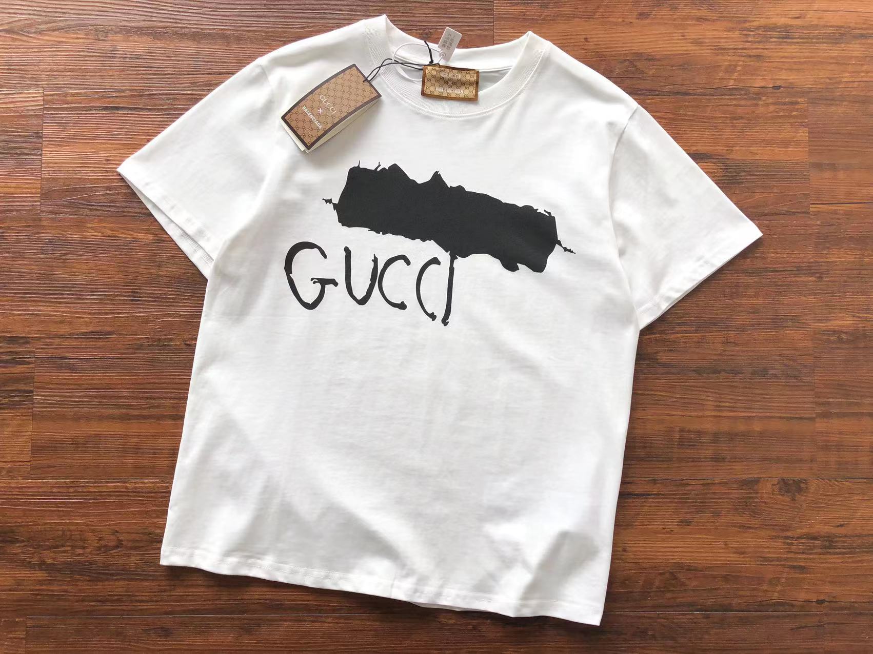 Best Replica Gucci x Balenciaga T-shirt - Colareps
