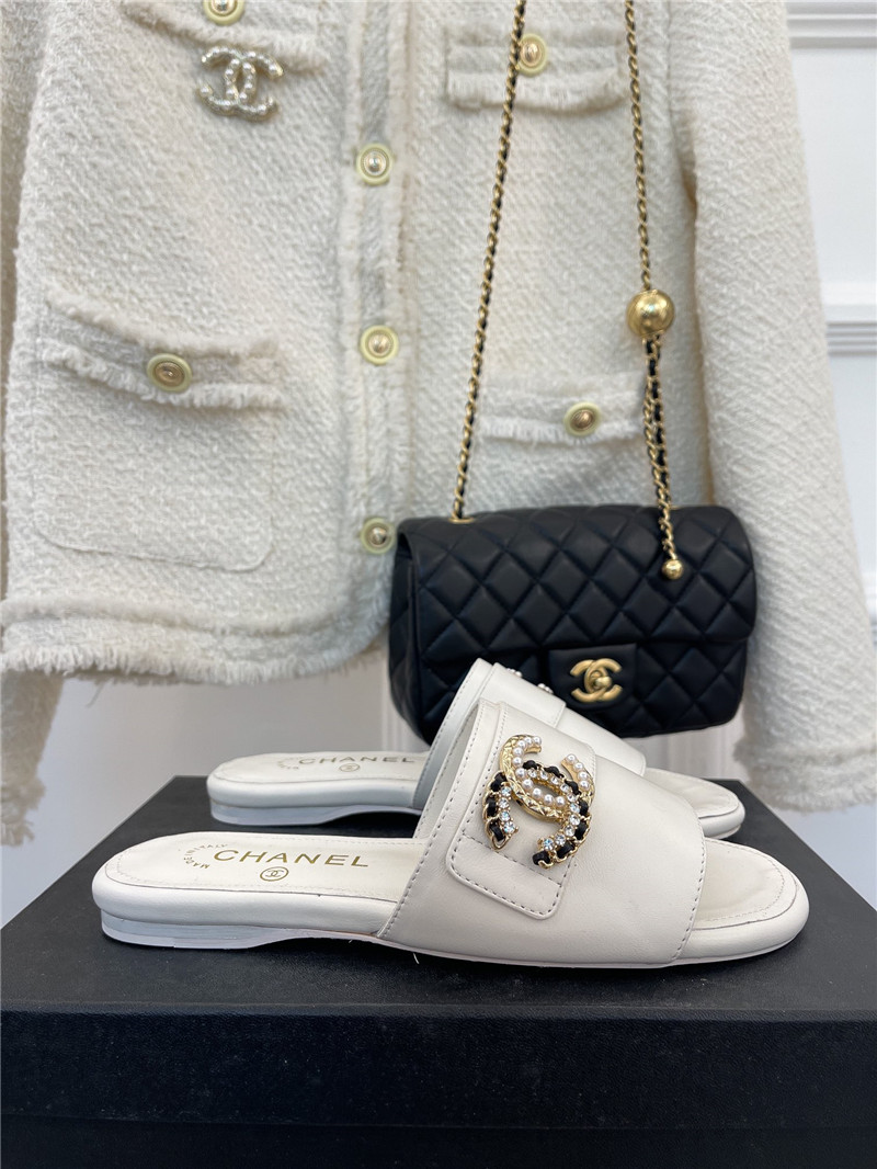 Best Replica chanel CC pearl rhinestone buckle slippers - Colareps