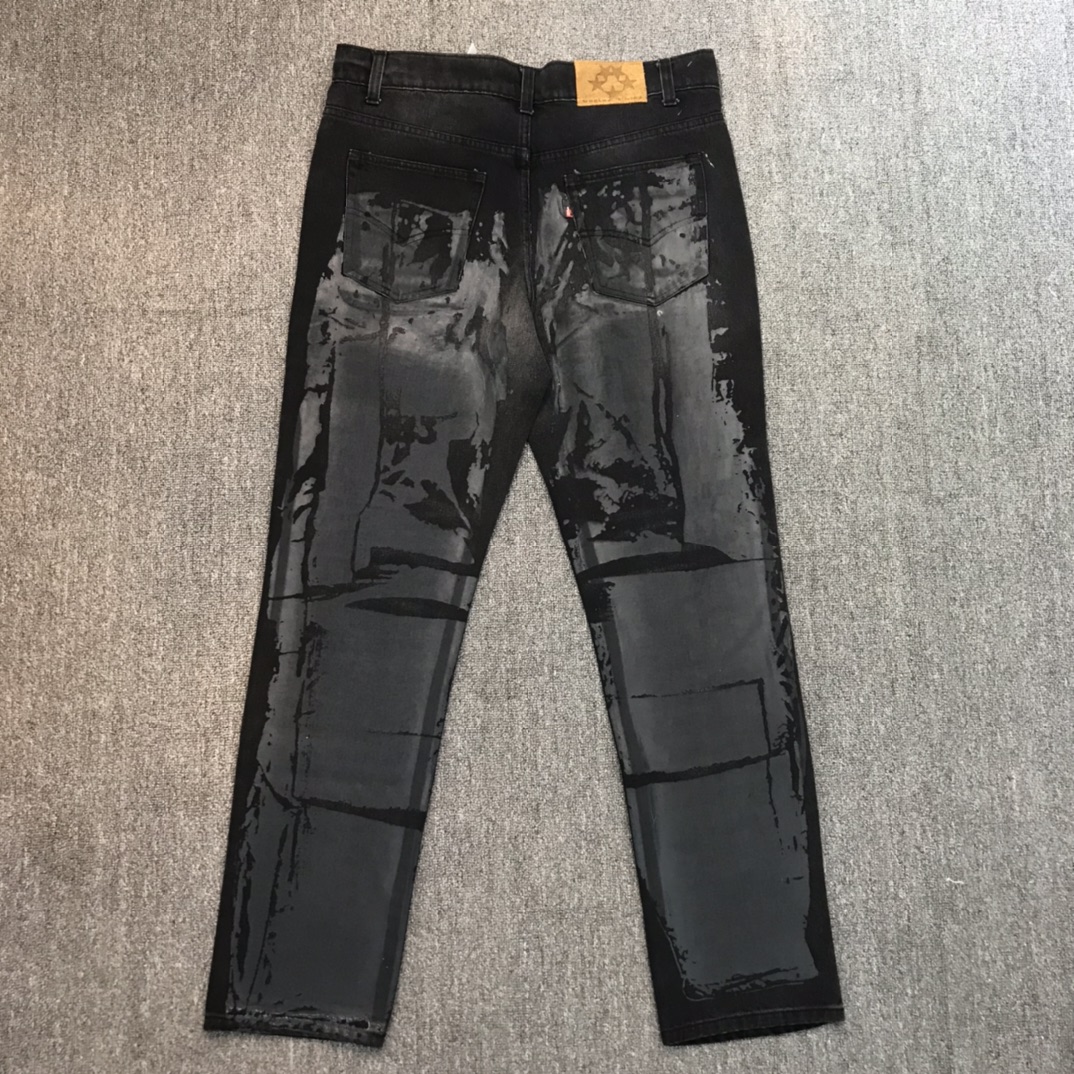 Best Replica Retro black and white letters cracked pulp print jeans - Colareps
