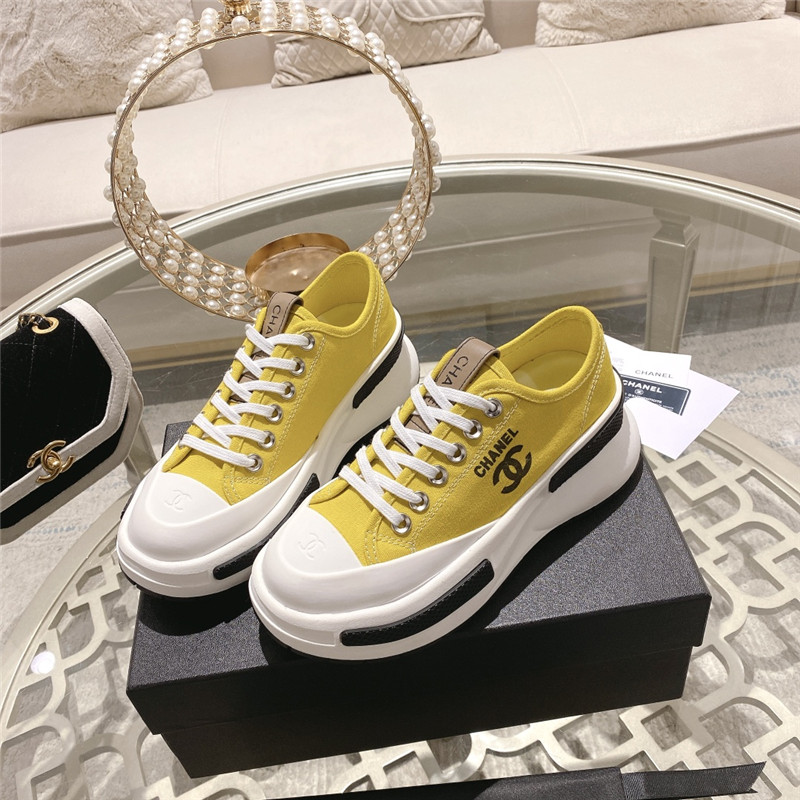 Best Replica Chanel early spring new canvas shoes - Colareps