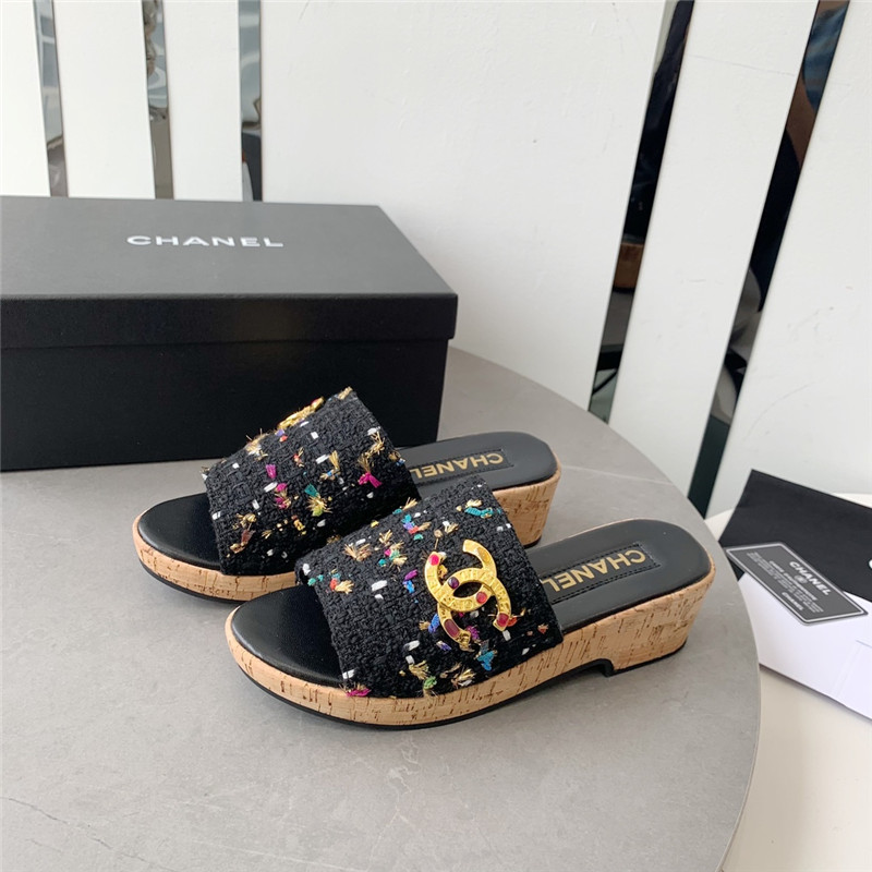 Best Replica Chanel rhombus thick-soled flip flops - Colareps