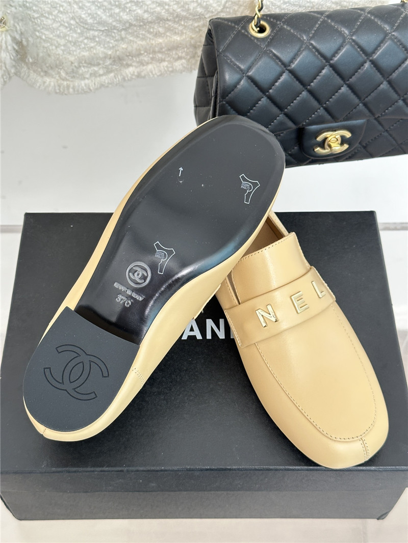 Best Replica Chanel double C letter buckle square head chunky loafers - Colareps