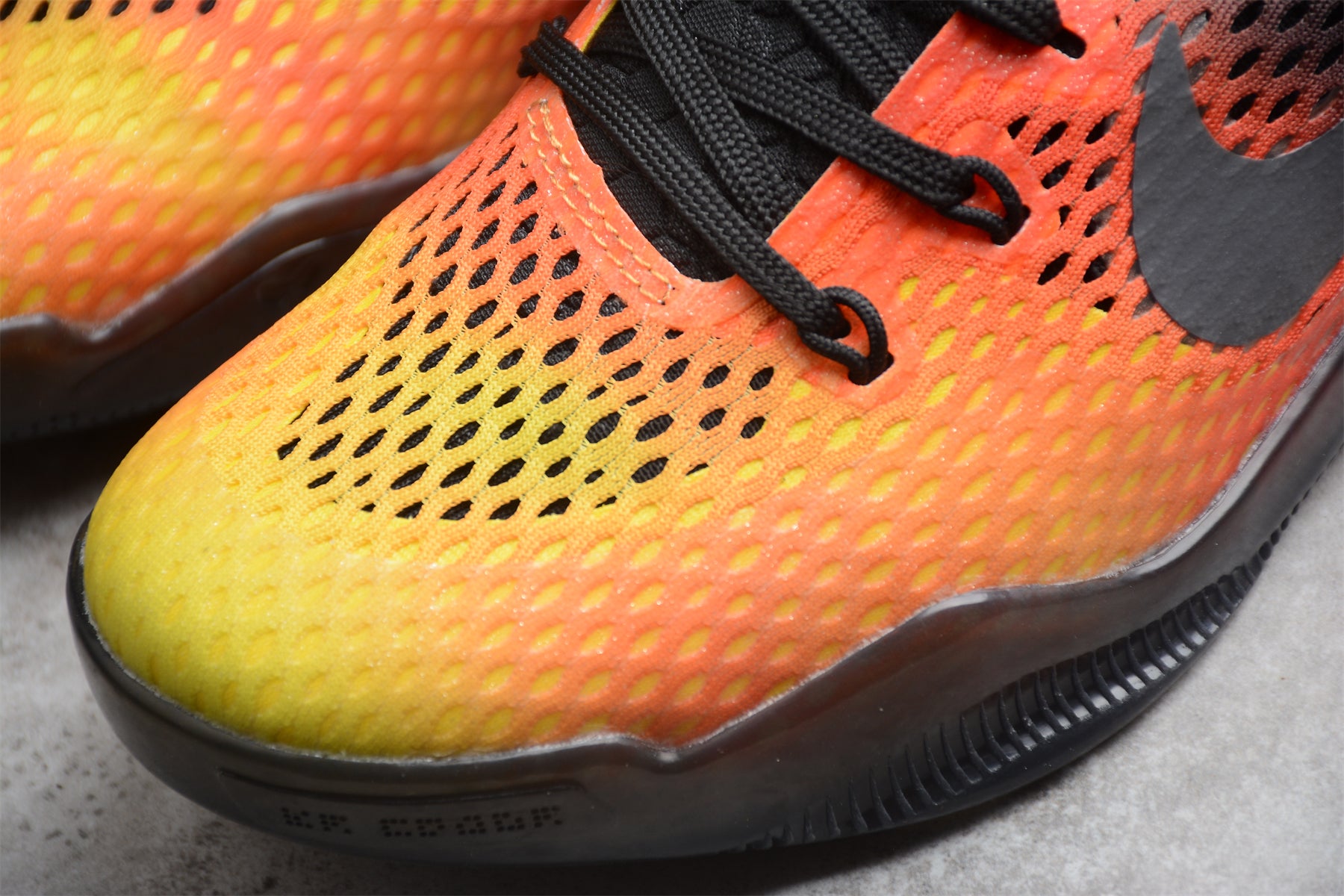 Best Replica NIKE KOBE 11 x SUNSET - Colareps