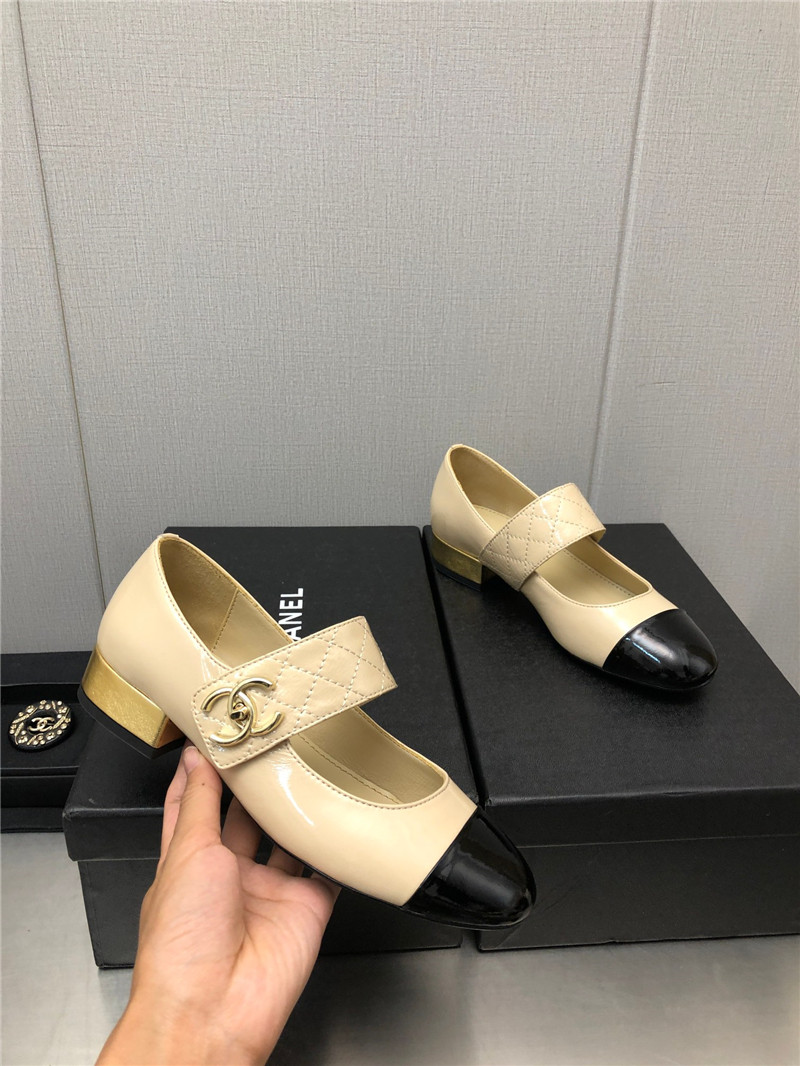 Best Replica Chanel classic color matching elements large logo shoes - Colareps