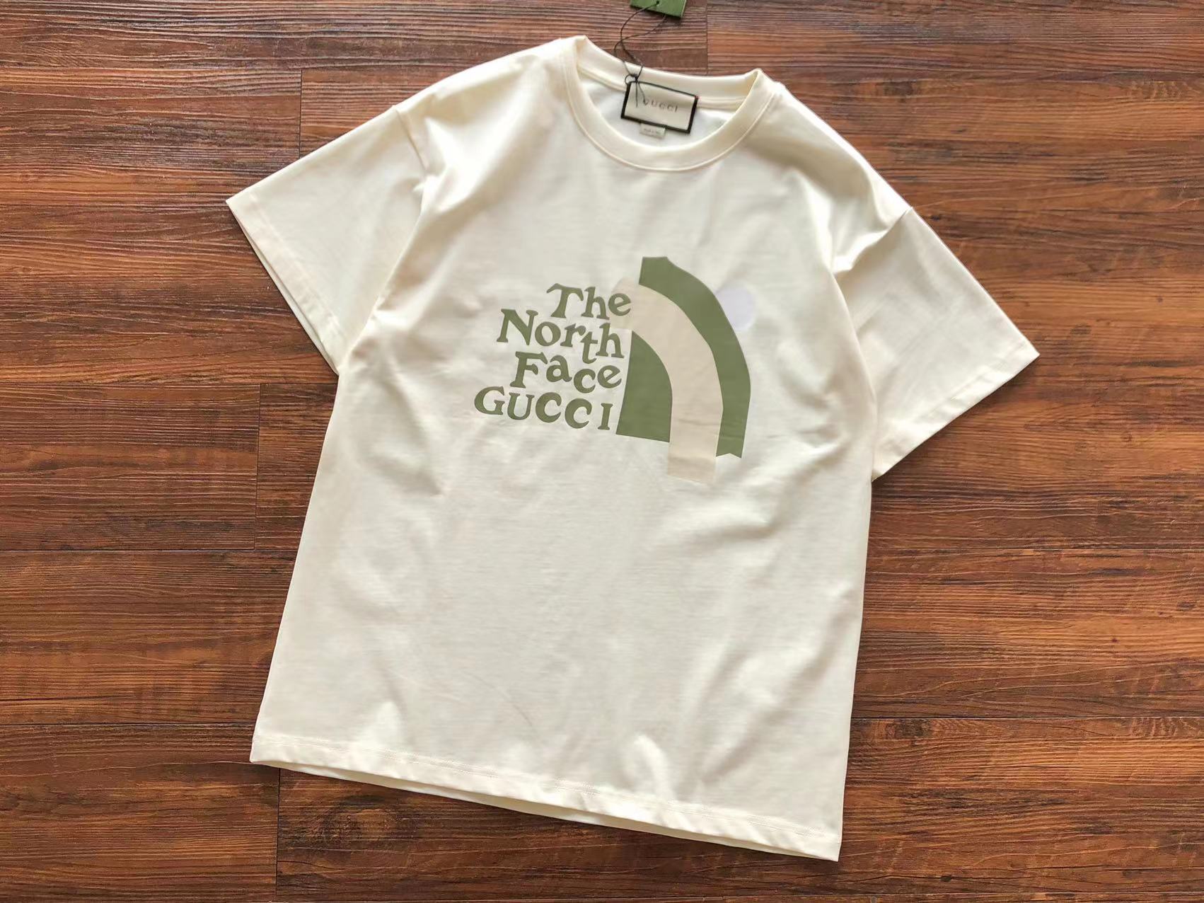 Best Replica Gucci x The North Face T-shirt - Colareps