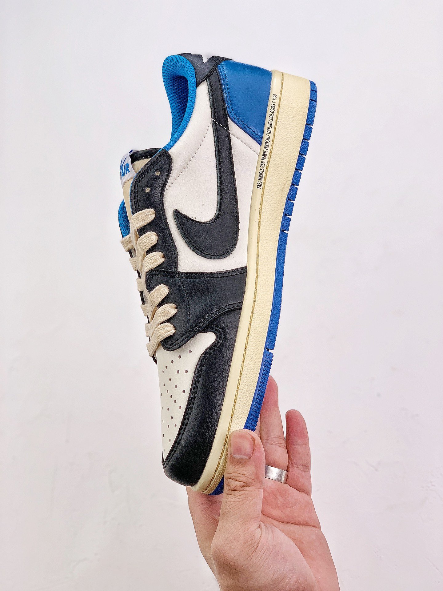 Best Replica Jordan 1 Low fragment design x Travis Scott extended size - Colareps