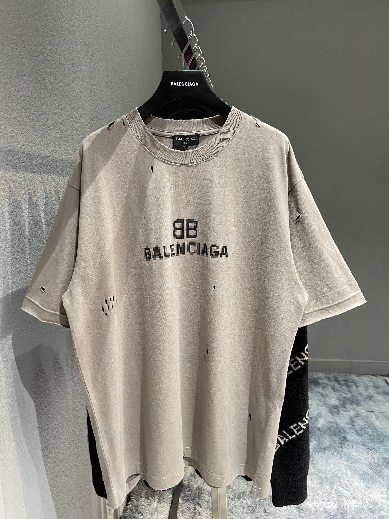 Best Replica Balenciaga T-shirt - Colareps