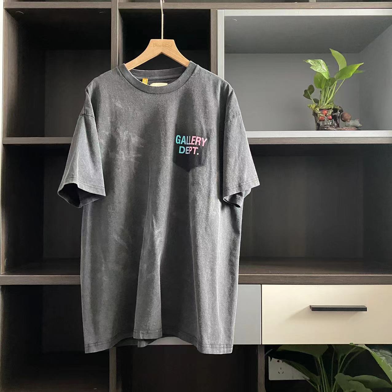 Best Replica Gallery Dept T-Shirt - Colareps
