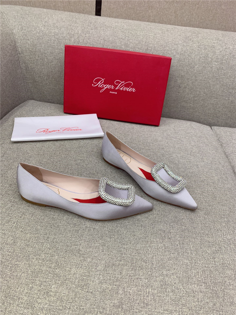 Best Replica Roger vivier classic diamond buckle silk pumps - Colareps