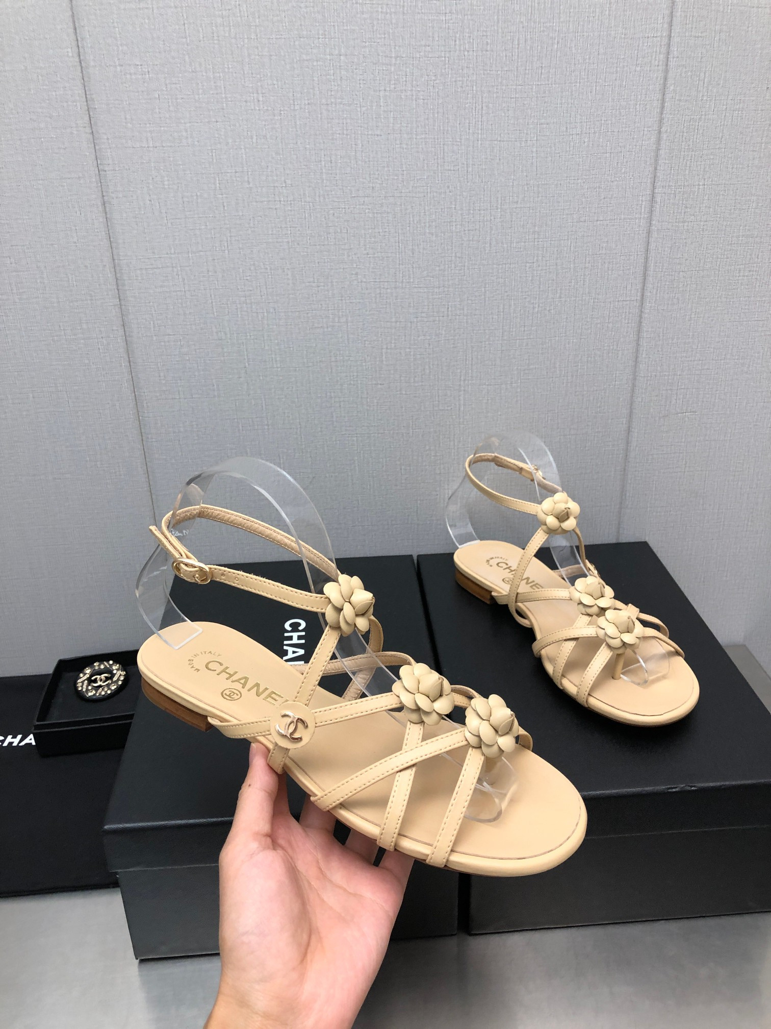 Best Replica chanel classic chain accessories flower sandals - Colareps