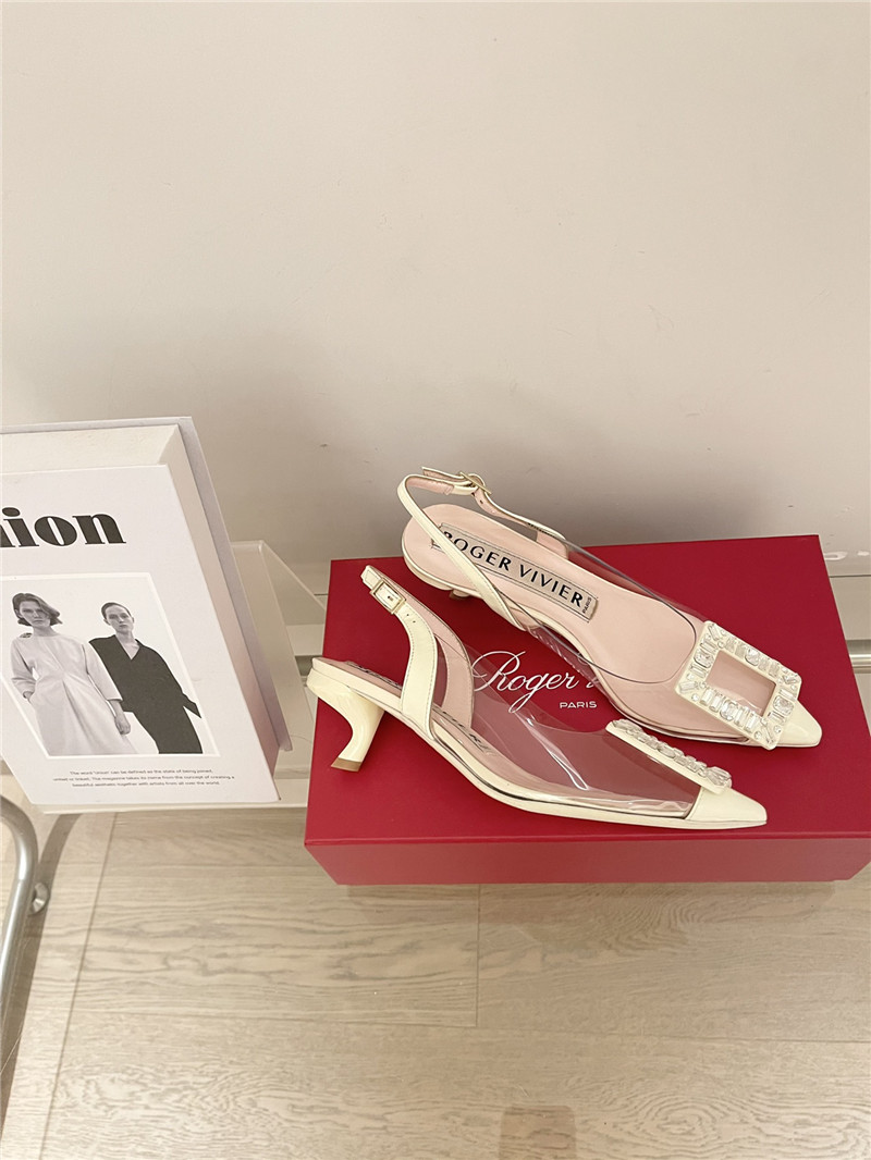 Best Replica Roger vivier new crystal buckle cat heel shoes - Colareps