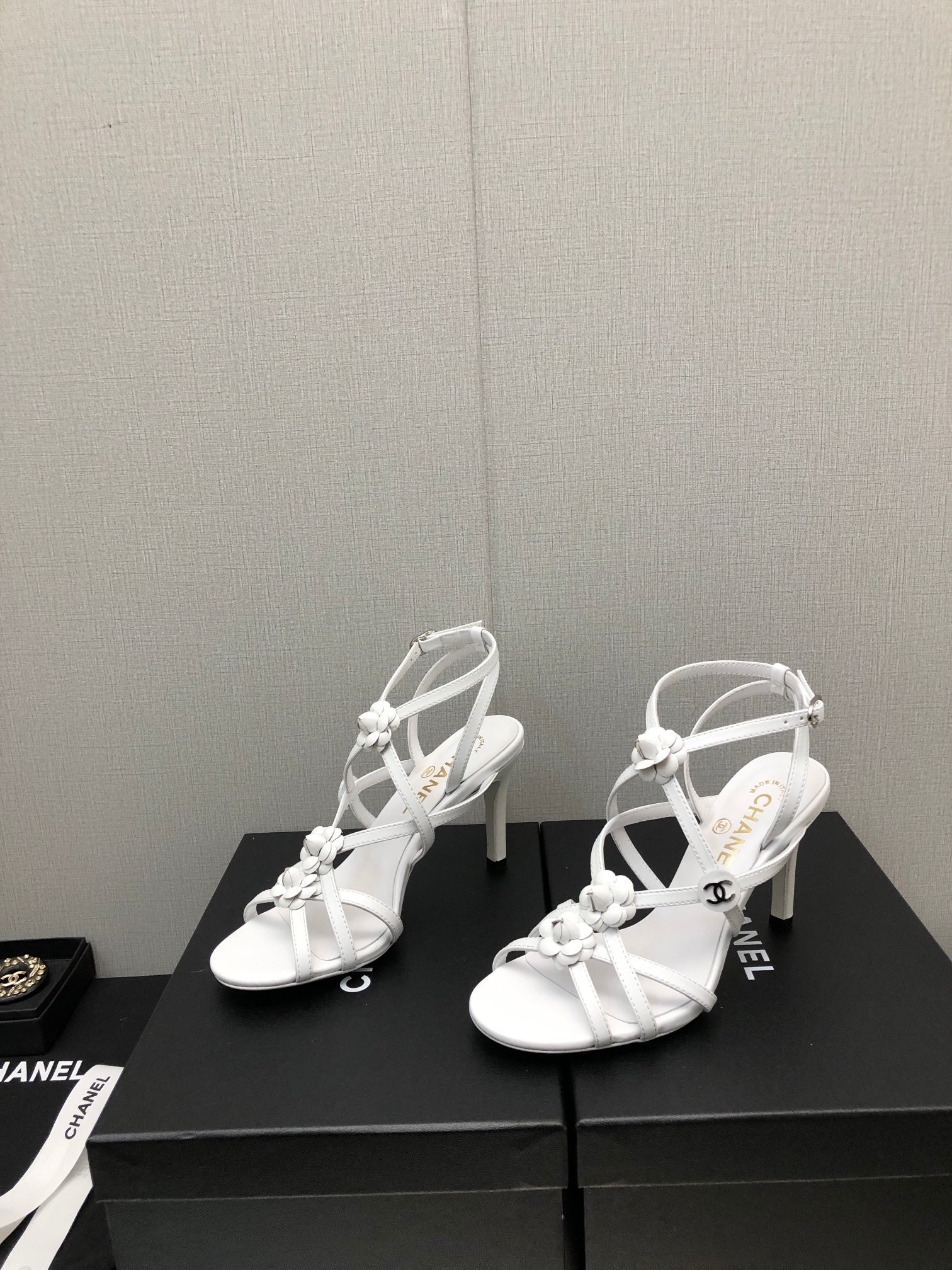 Best Replica chanel classic chain accessories flower sandals - Colareps