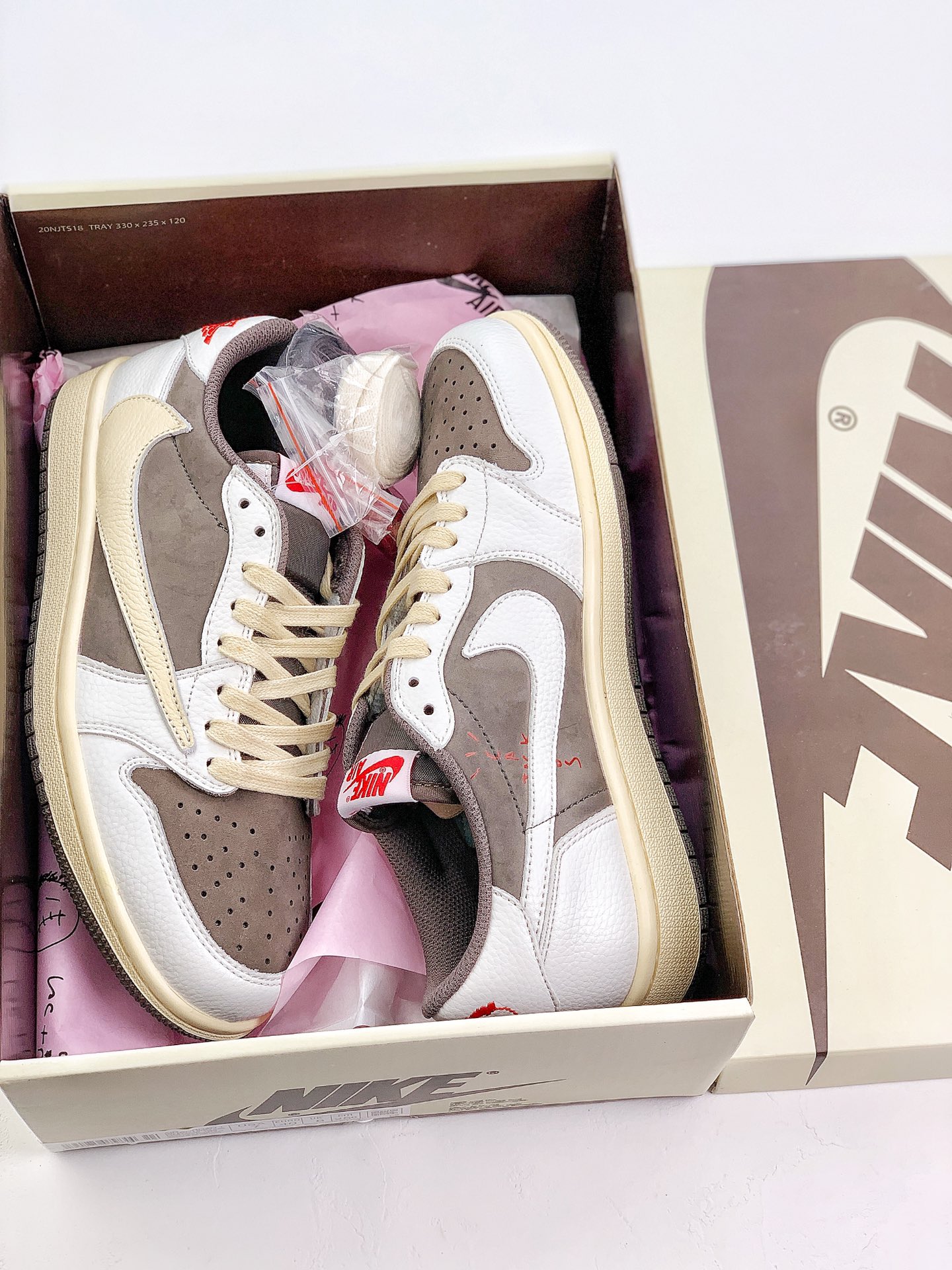 Best Replica Travis Scott Reverse Mocha AJ1 Low Extended size - Colareps