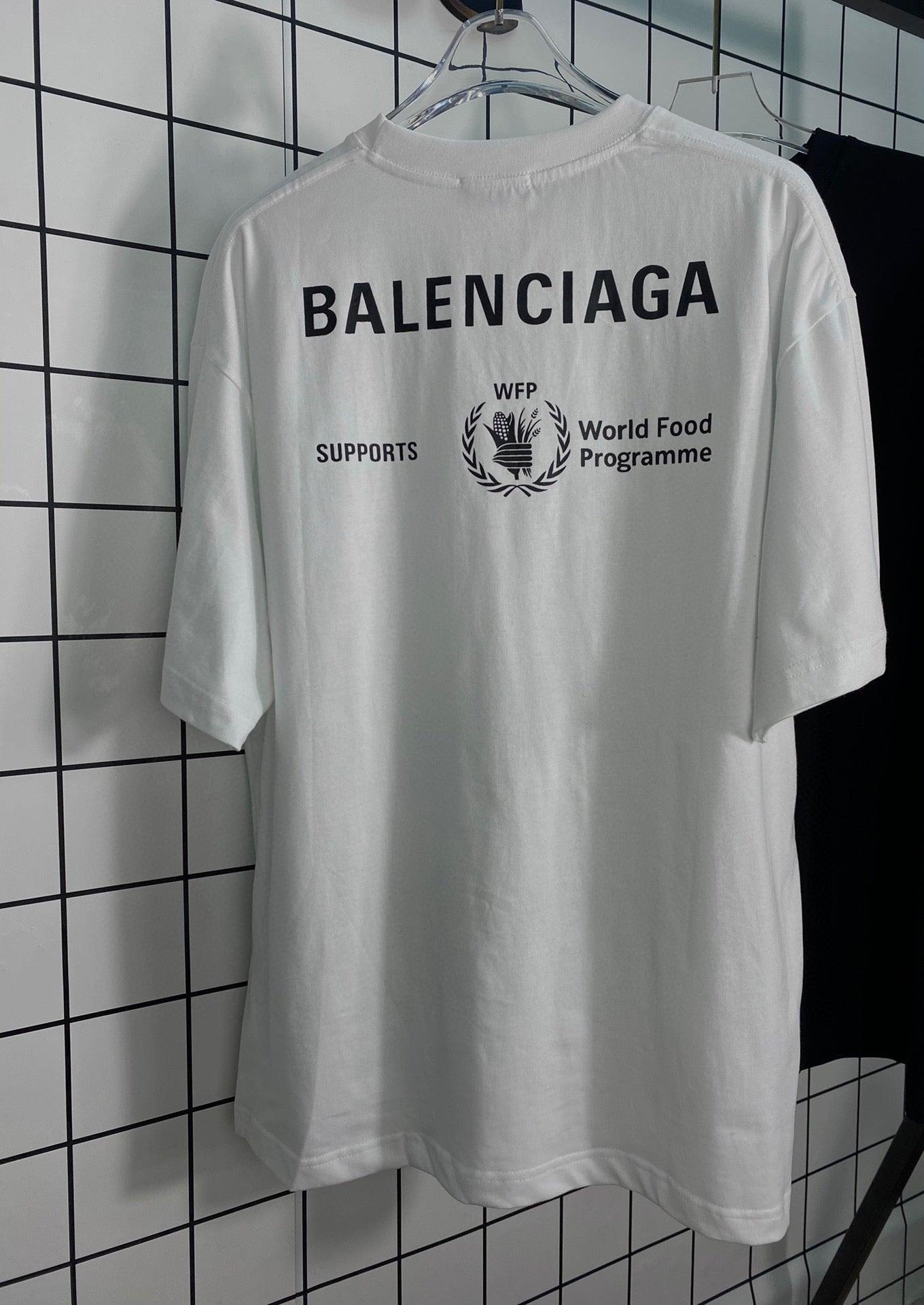 Best Replica Balenciaga T-shirt - Colareps