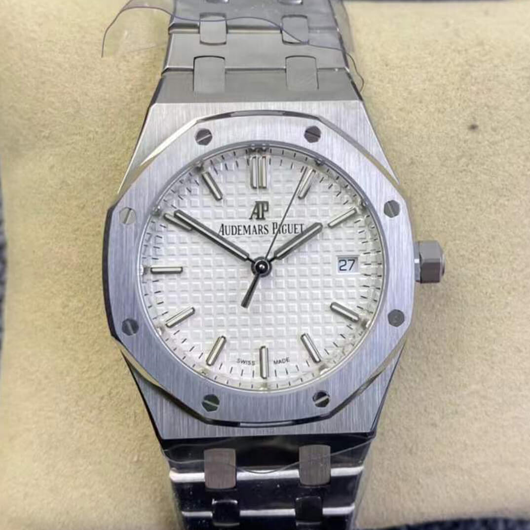 Best Replica Replica Audemars Piguet Royal Oak 77350ST.OO.1261ST.01 1:1 Best Edition 8F Factory Silver Dial - Colareps
