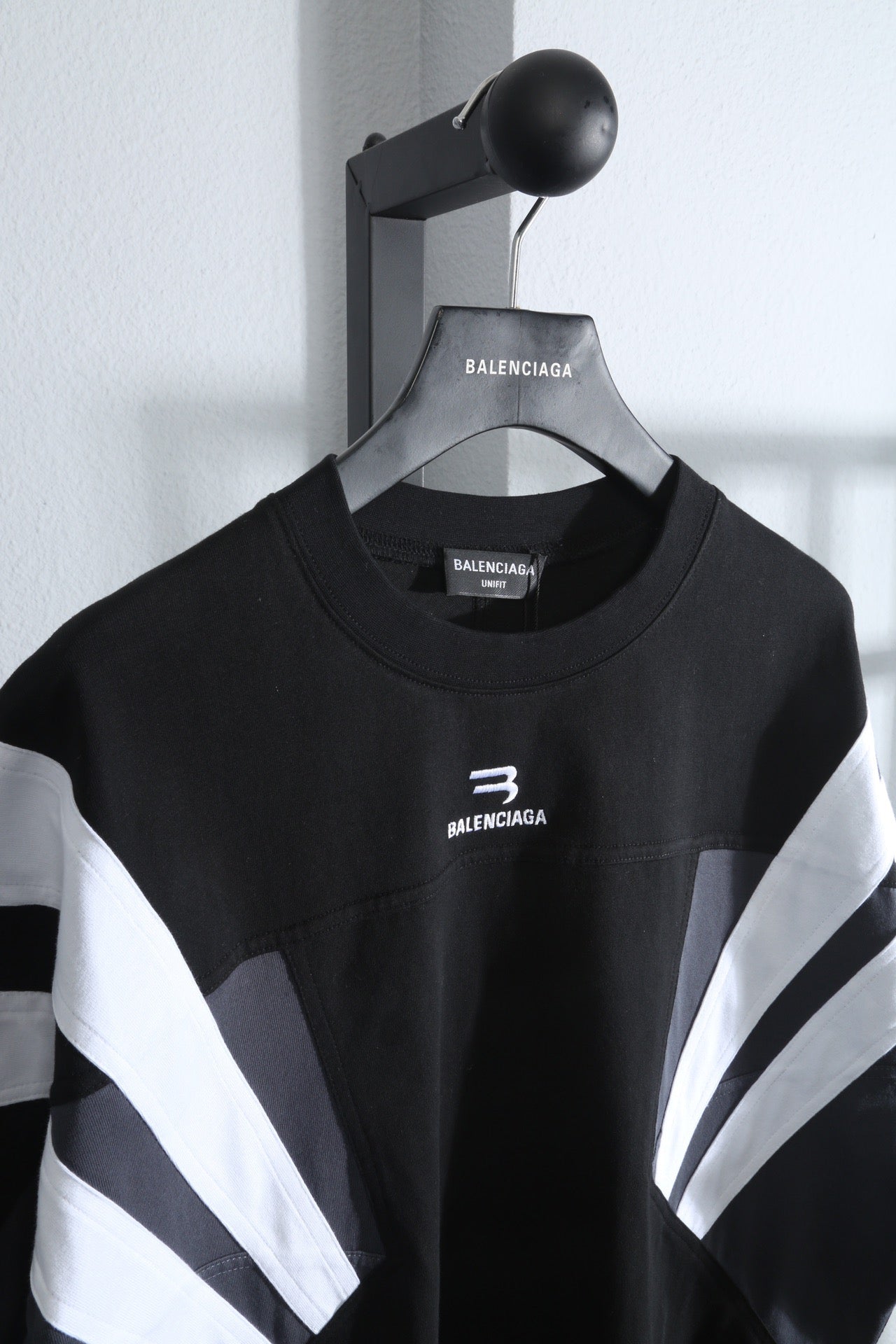 Best Replica Balenciaga T-shirt - Colareps
