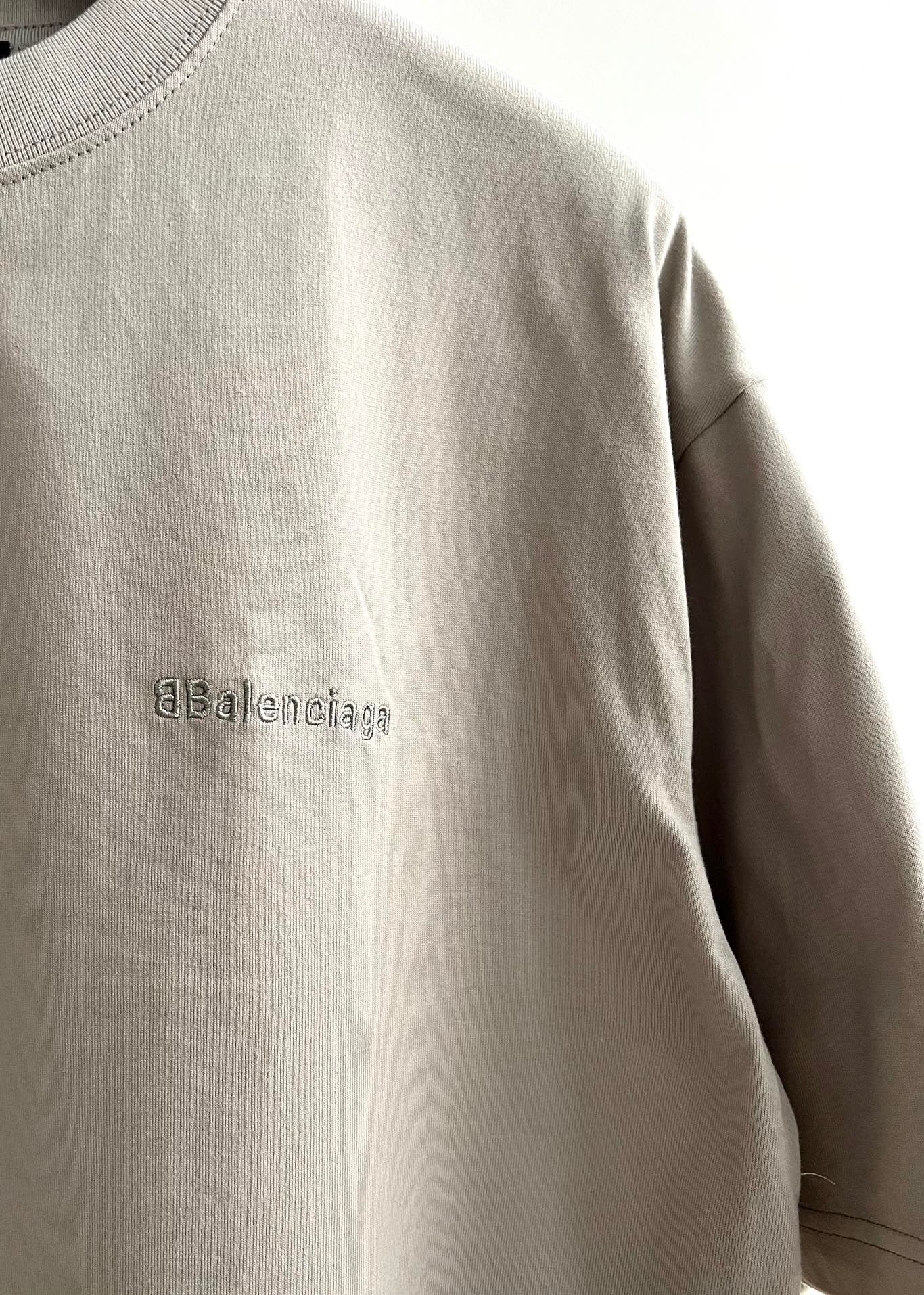 Best Replica Balenciaga T-shirt - Colareps
