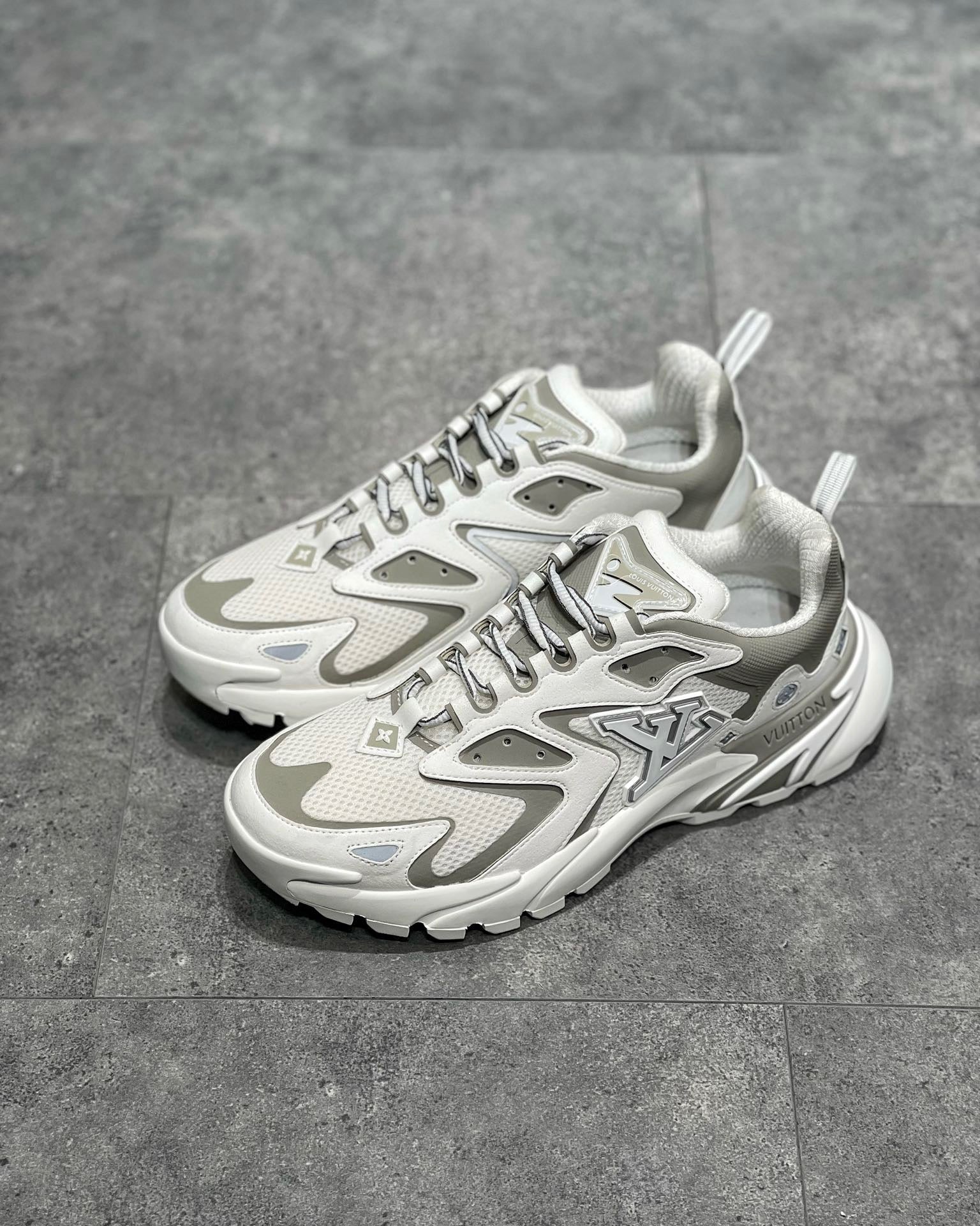 Best Replica Louis Vuitton Runner Tatic Sneaker - Colareps