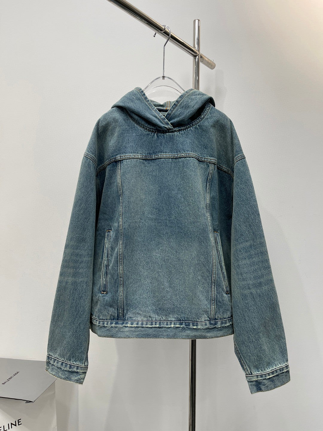 Best Replica Balenciaga Hoodie - Colareps