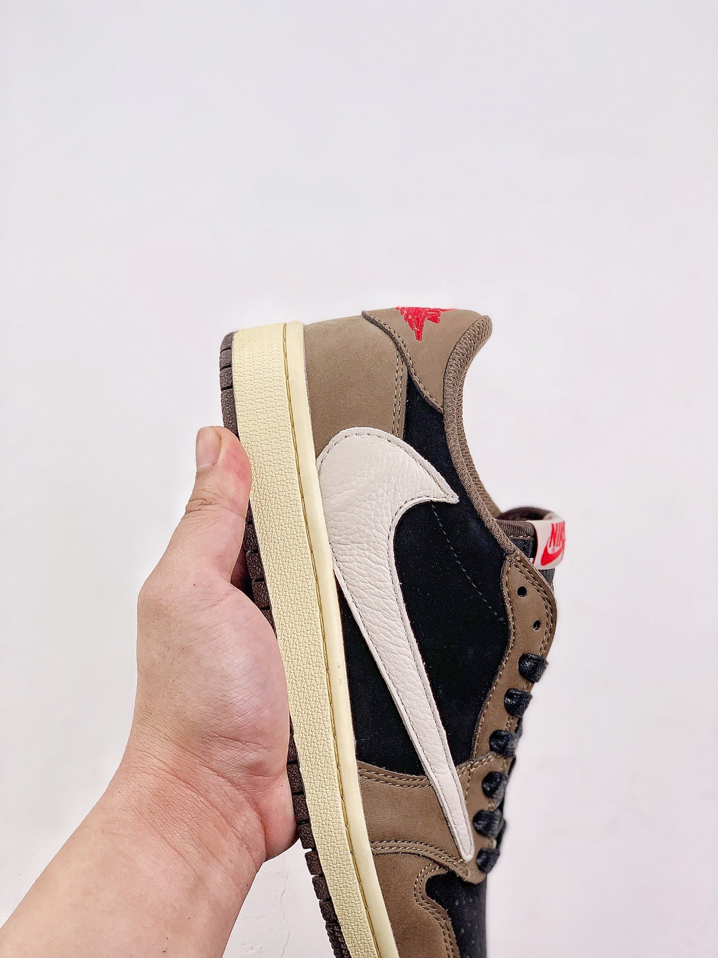 Best Replica Travis Scott X Air Jordan 1 Low Mocha Extended Size - Colareps