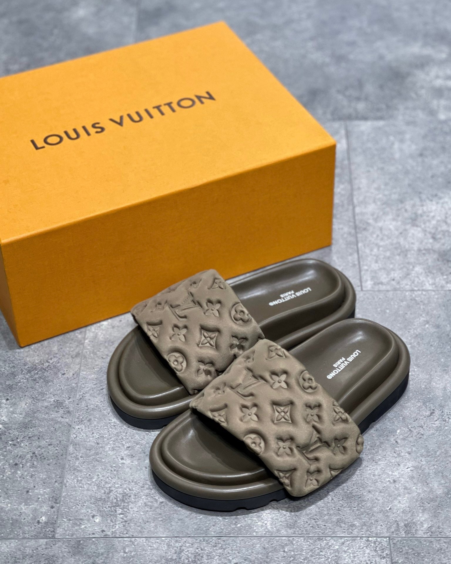 Best Replica Louis Vuitton Slippers - Colareps