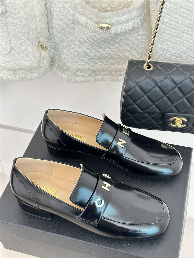 Best Replica Chanel double C letter buckle square head chunky loafers - Colareps