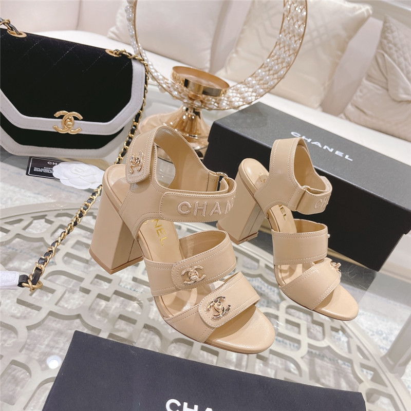 Best Replica Chanel early spring catwalk new thick heel sandals - Colareps