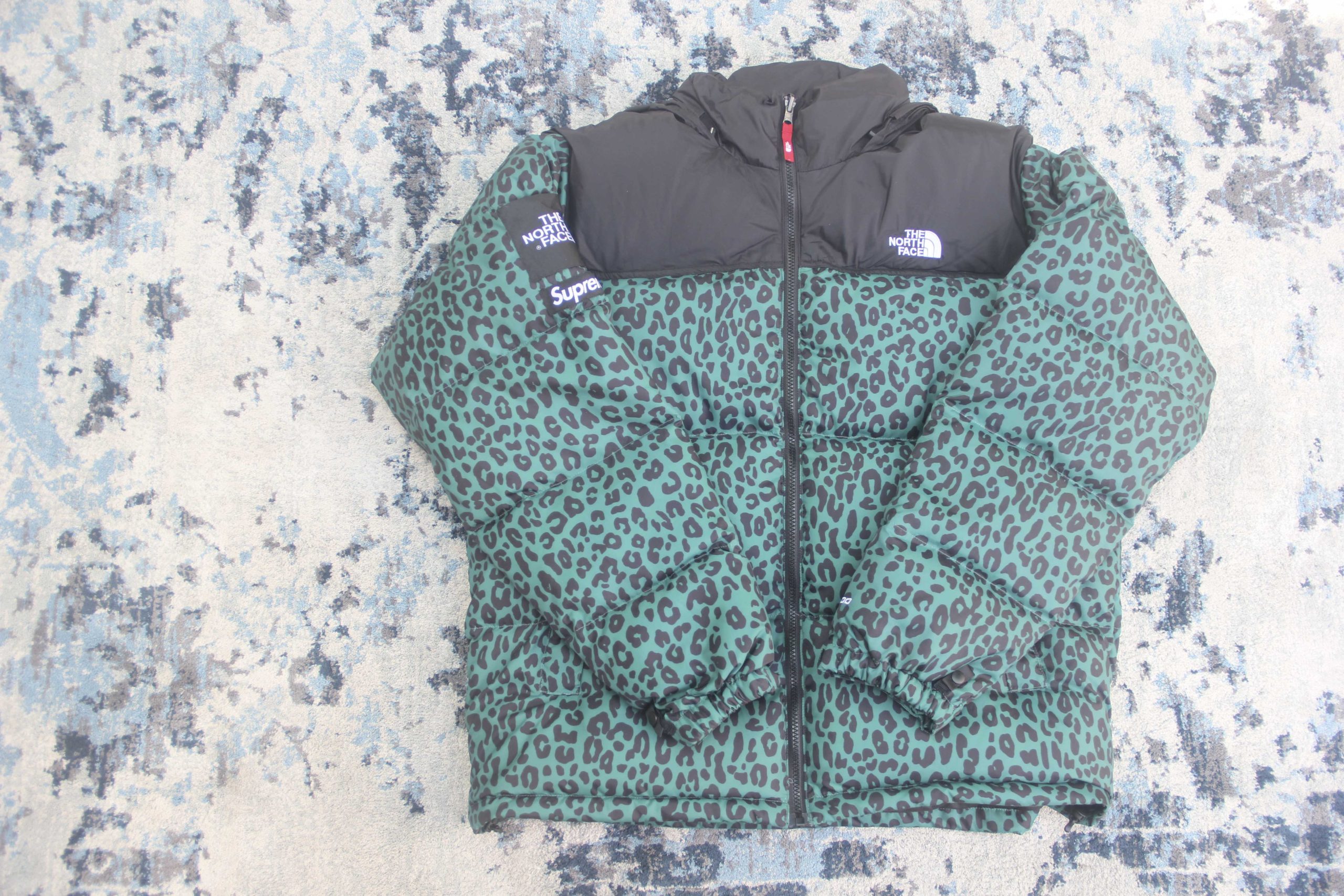 Best Replica Supreme Replica x TNF LEOPARD DOWN JACKET 11FW - Colareps