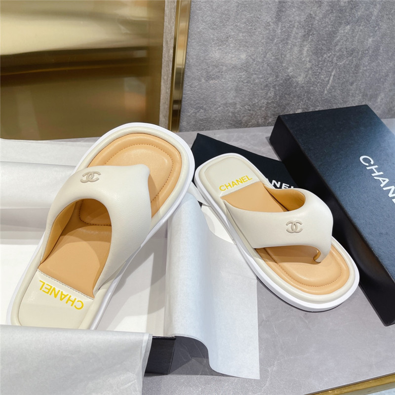 Best Replica Chanel Dupes fashion new slippers - Colareps