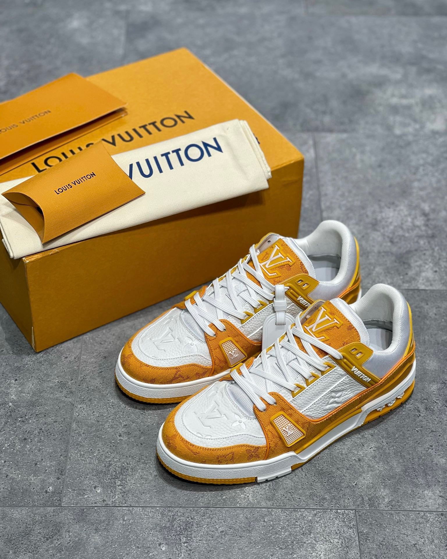 Best Replica Louis Vuitton Trainer Sneaker - Colareps