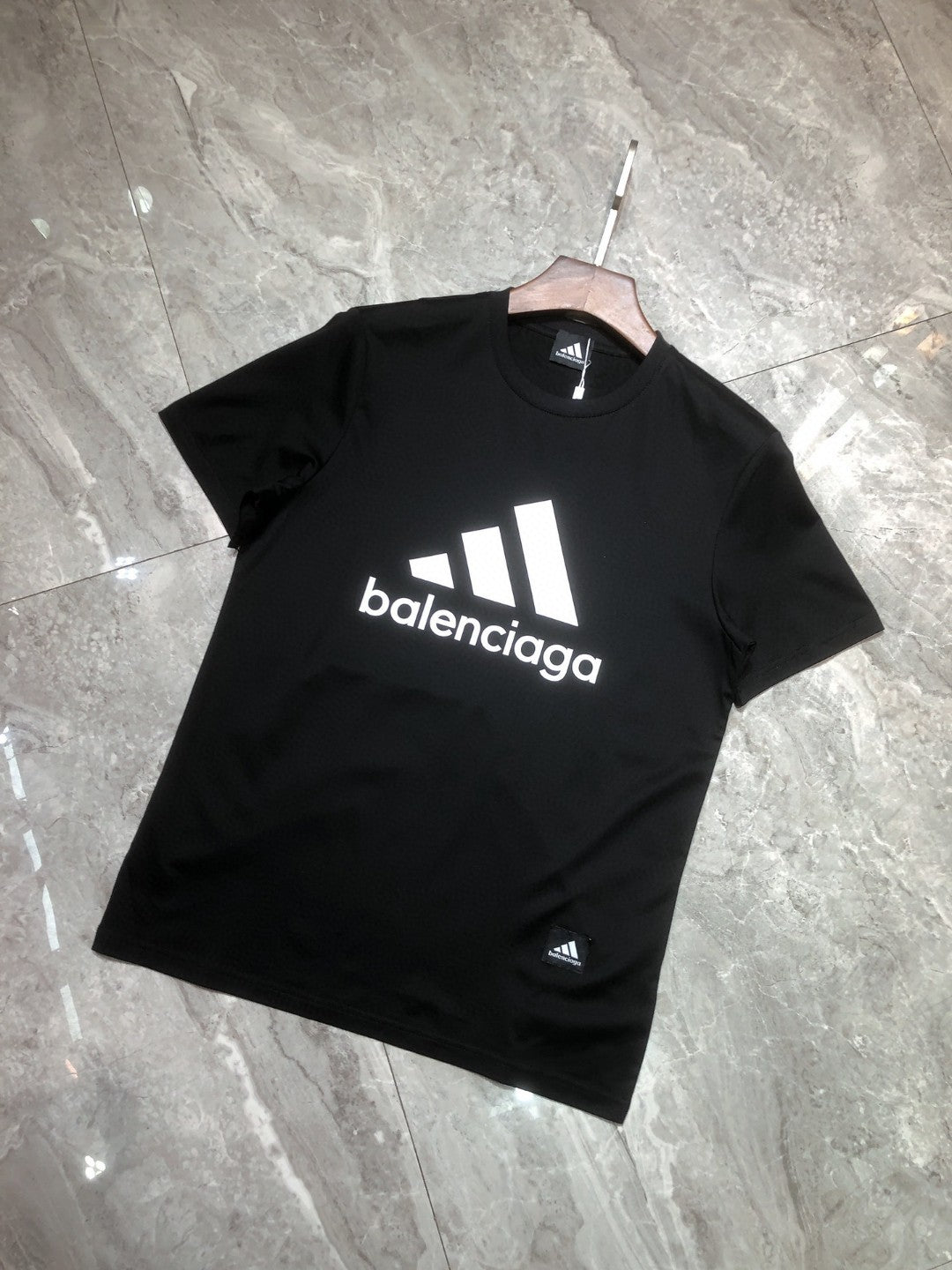 Best Replica Balenciaga T-shirt - Colareps