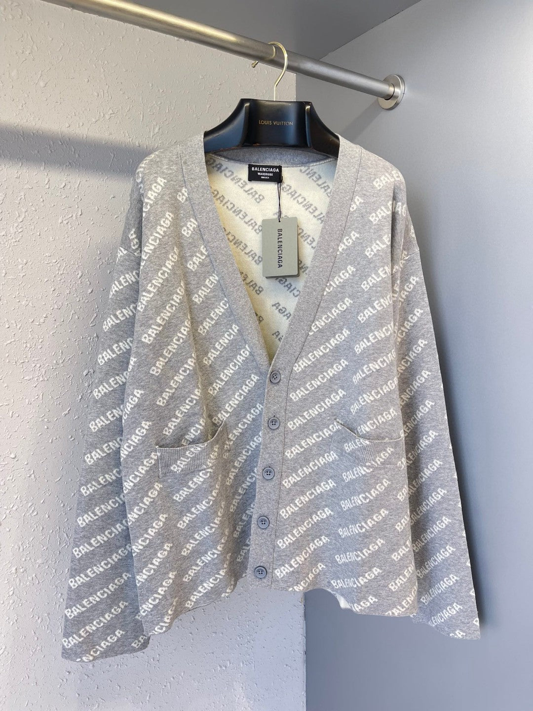 Best Replica Balenciaga Cardigan - Colareps