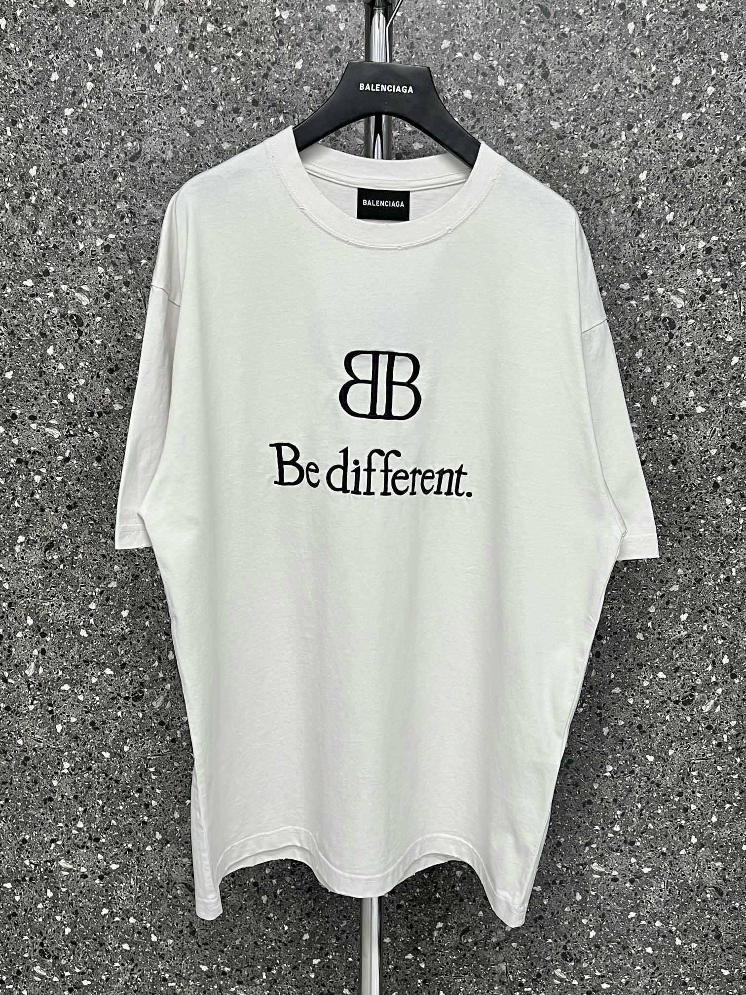 Best Replica Balenciaga T-shirt - Colareps