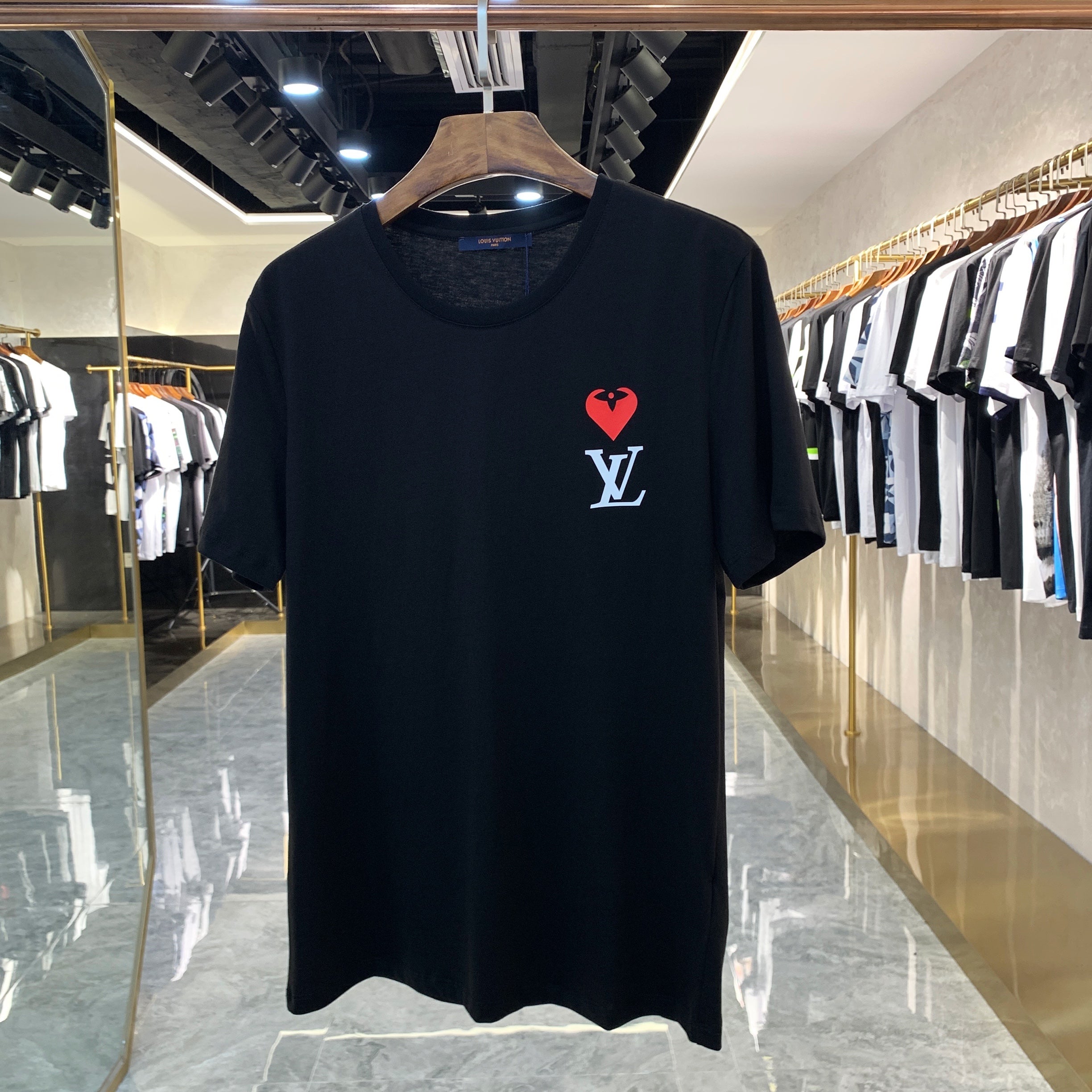 Best Replica Louis Vuitton T-shirt - Colareps