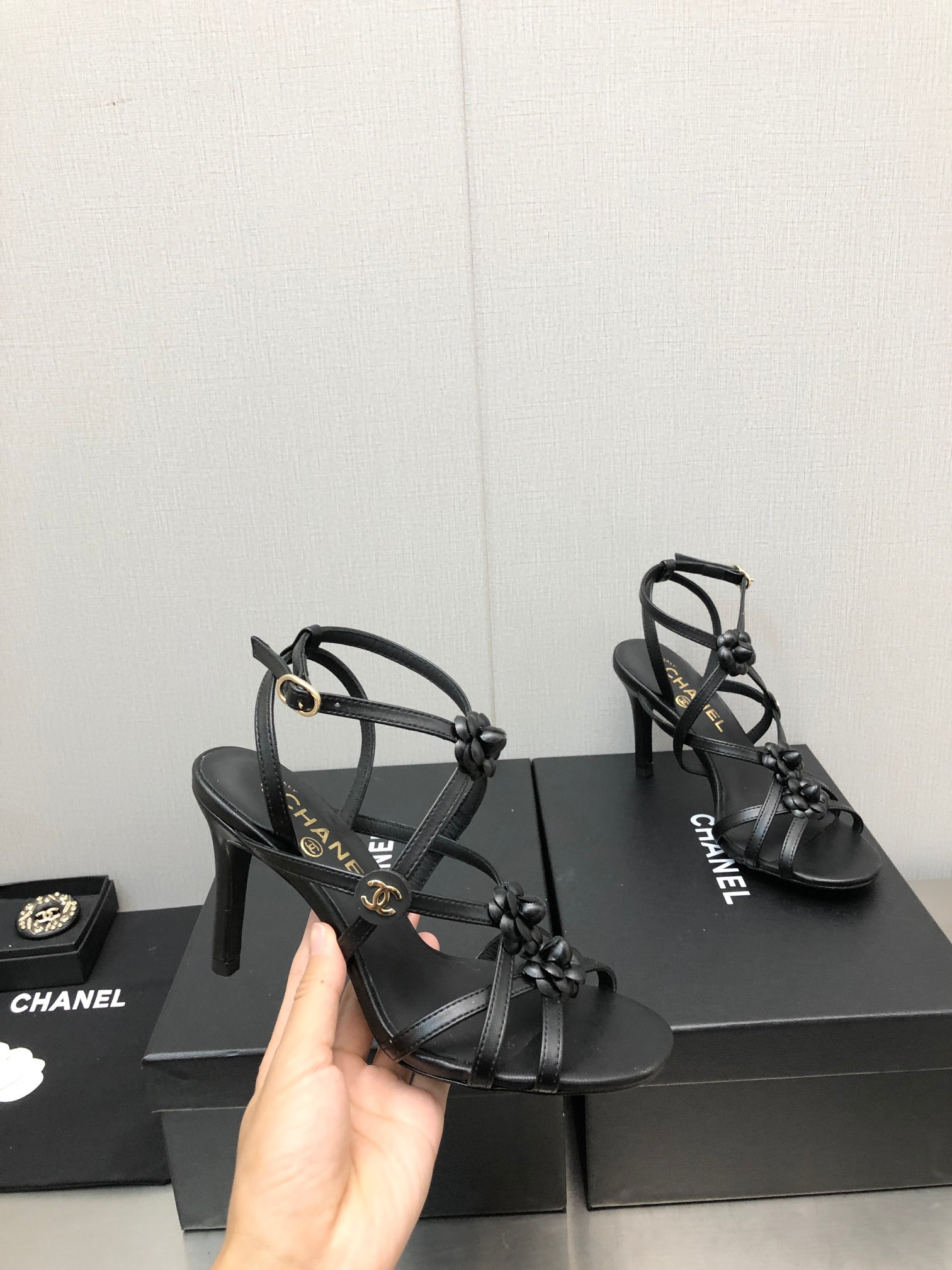 Best Replica chanel classic chain accessories flower sandals - Colareps