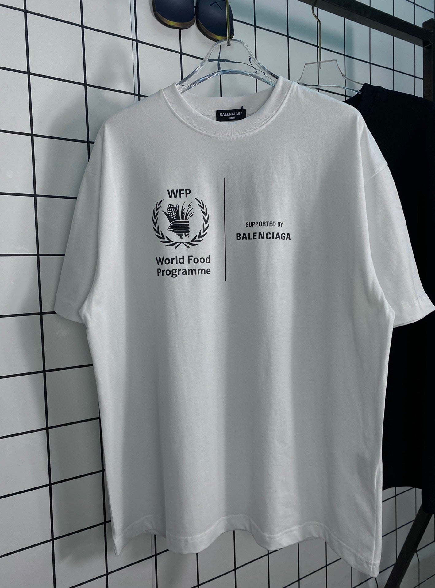 Best Replica Balenciaga T-shirt - Colareps
