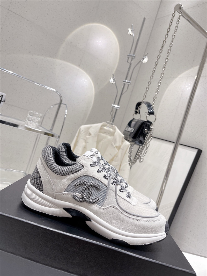 Best Replica chanel logo casual sneakers womens - Colareps
