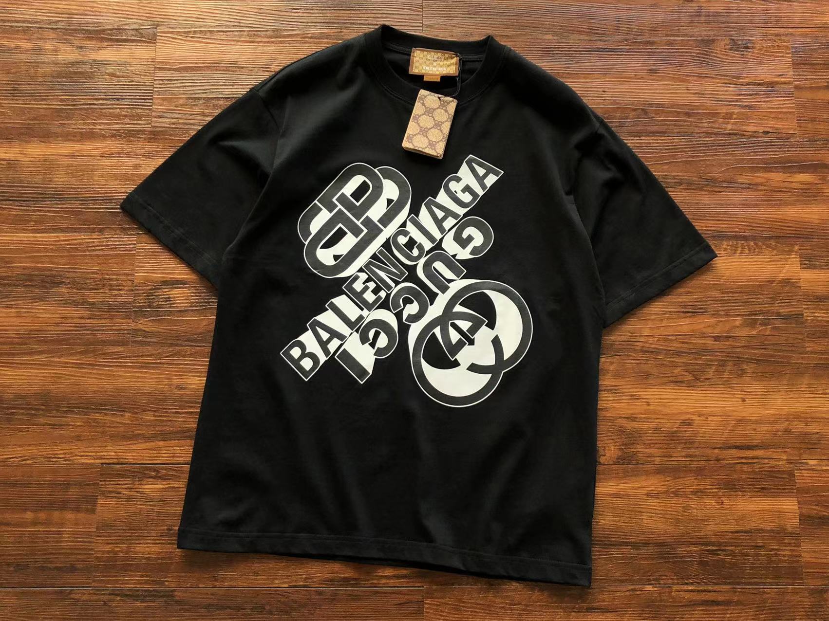 Best Replica Gucci x Balenciaga T-shirt - Colareps