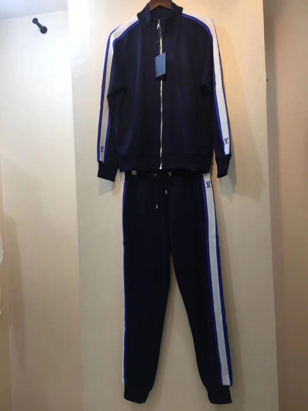 Best Replica Louis Vuitton Jacket + Pants Set - Colareps