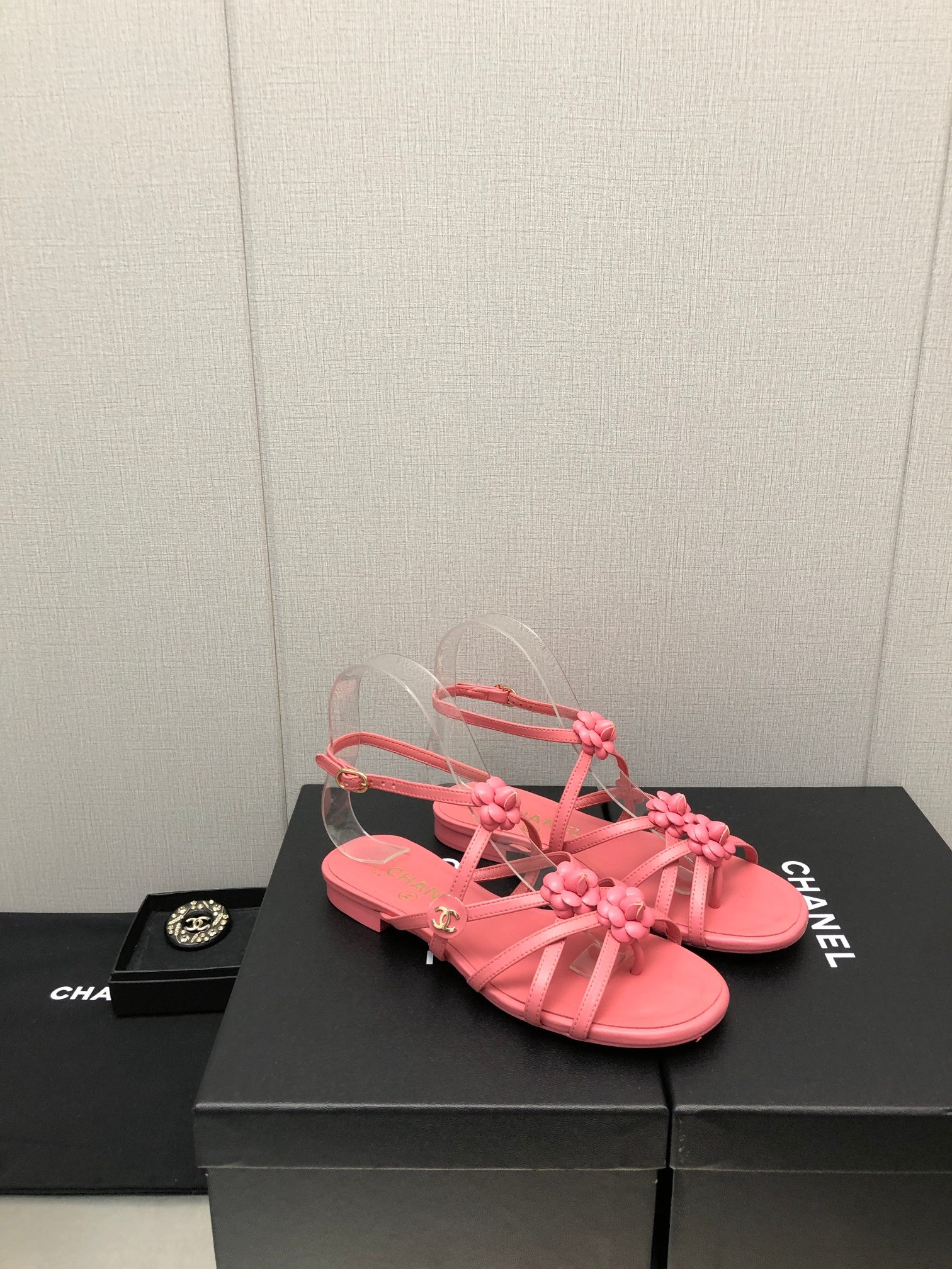 Best Replica chanel classic chain accessories flower sandals - Colareps