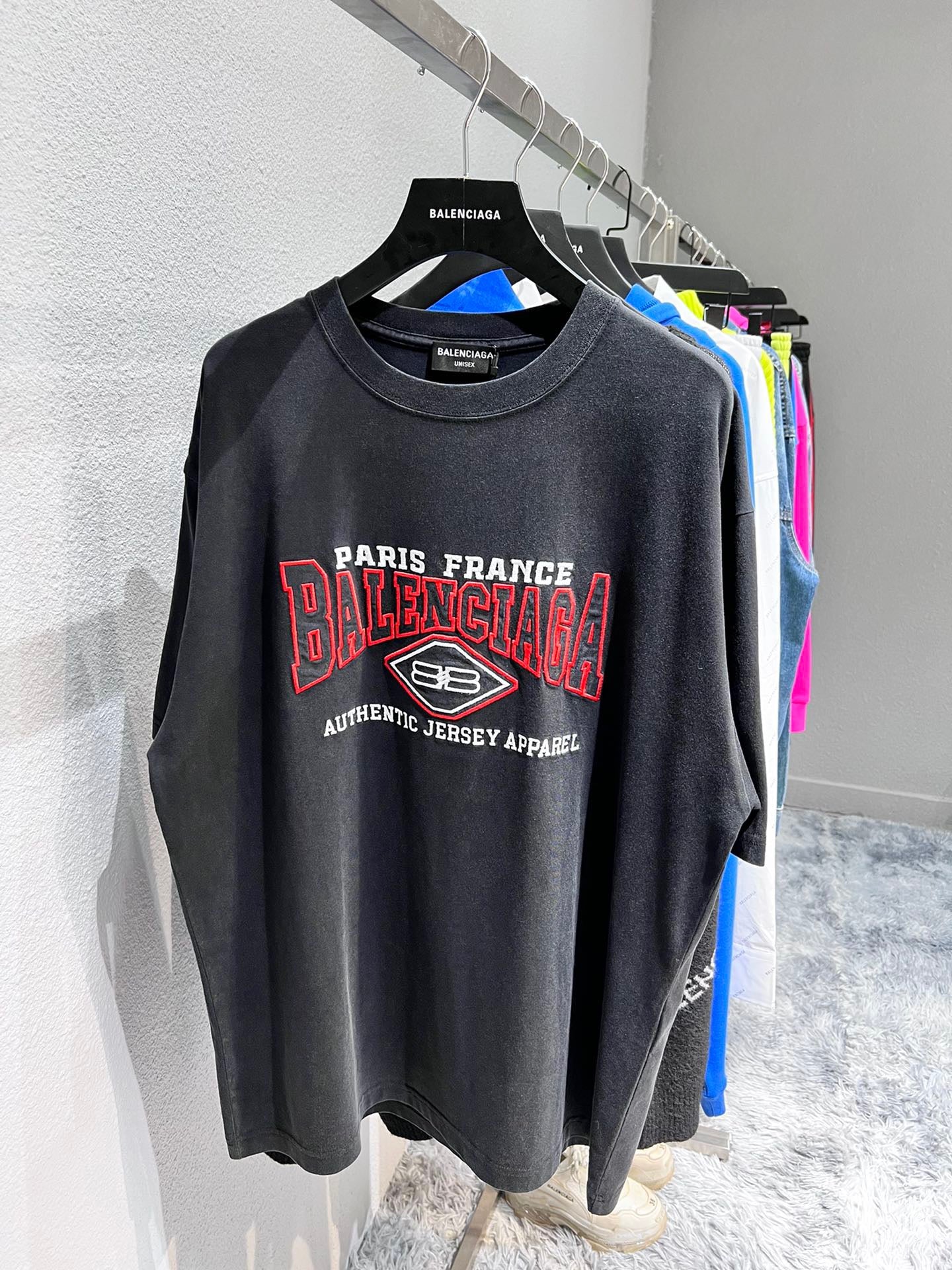 Best Replica Balenciaga T-shirt - Colareps