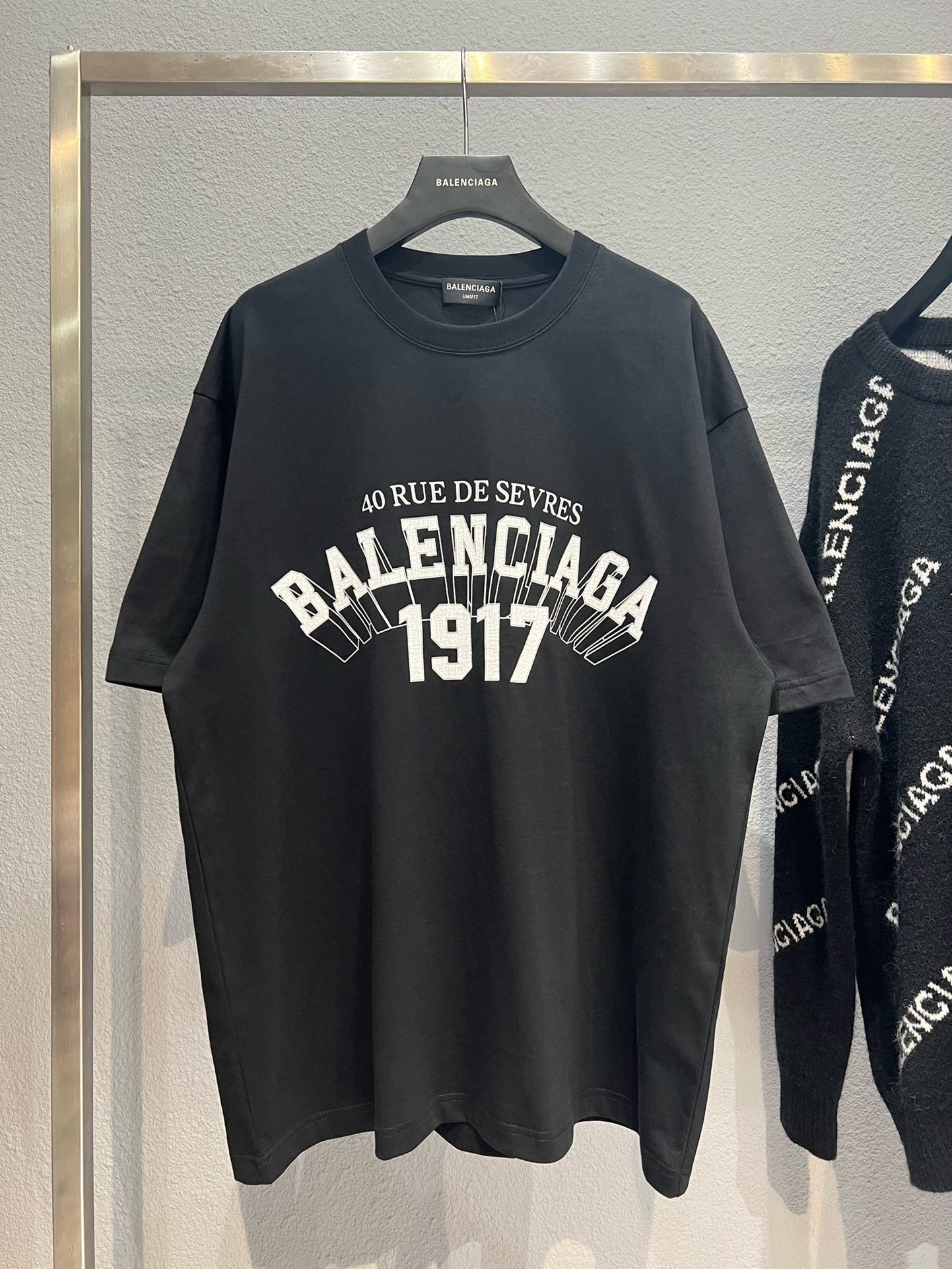 Best Replica Balenciaga T-shirt - Colareps