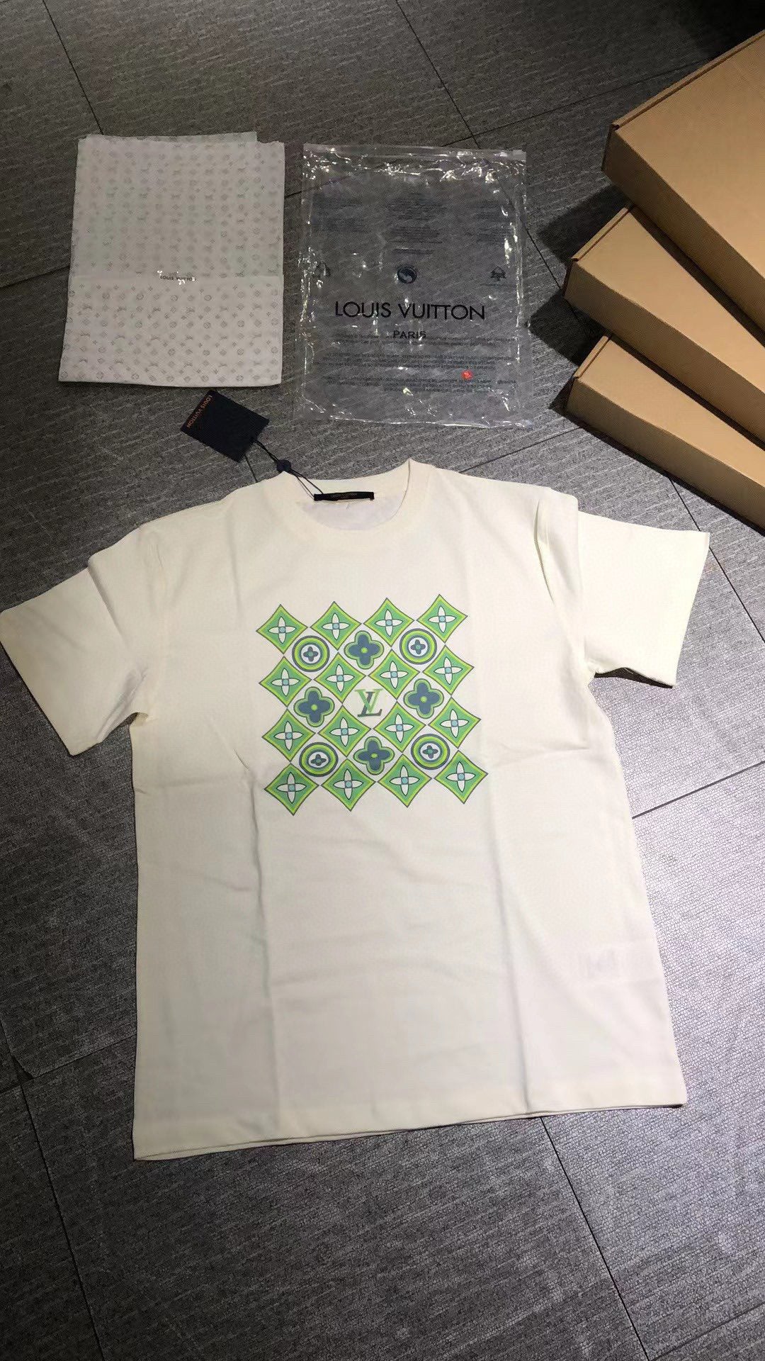 Best Replica Louis Vuitton T-shirt - Colareps