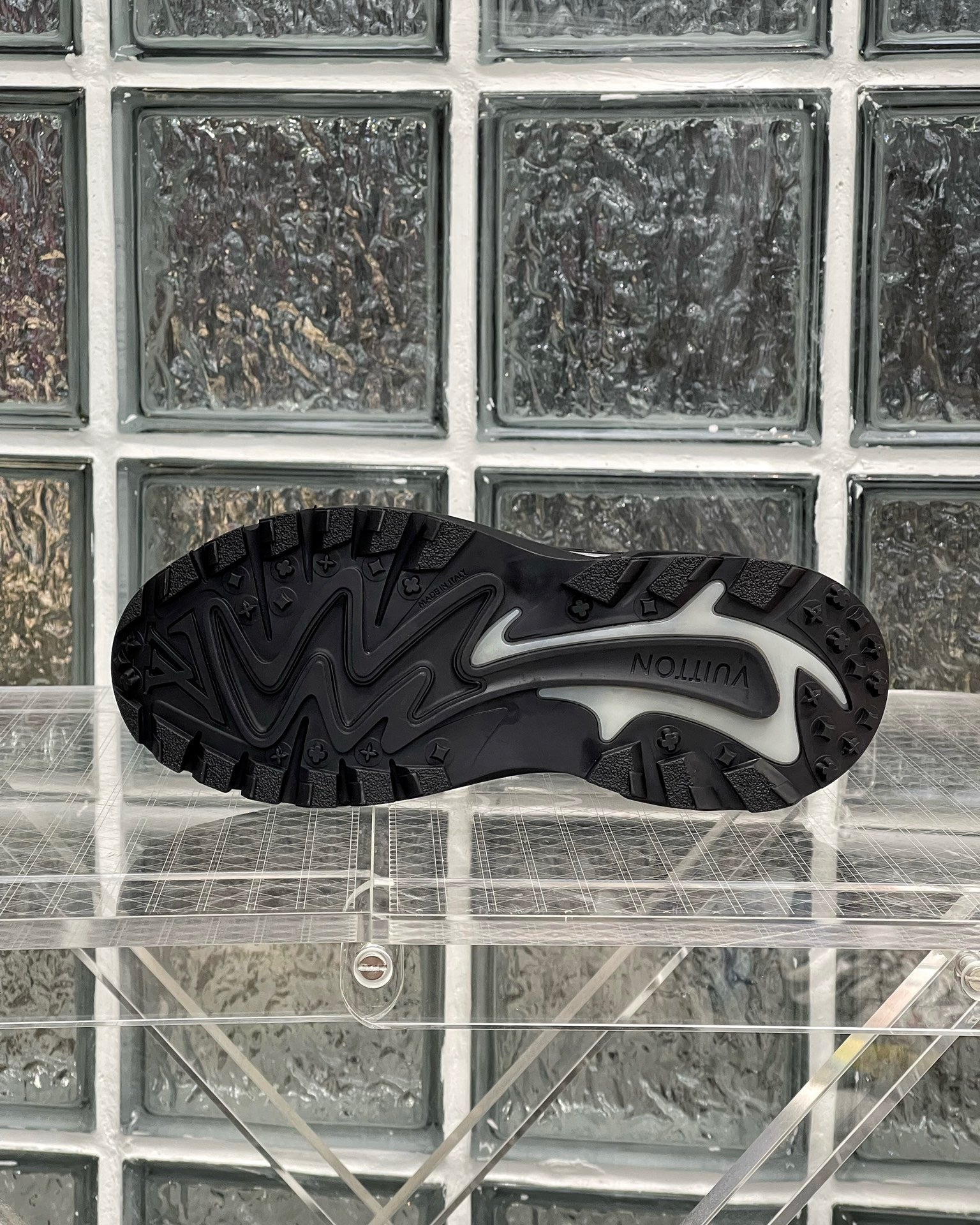 Best Replica Louis Vuitton Runner Tatic Sneaker - Colareps